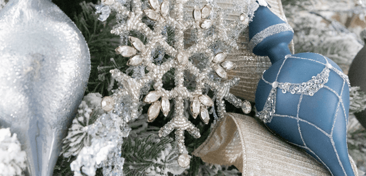 How to Create a Winter Wonderland Theme with Flocked Trees