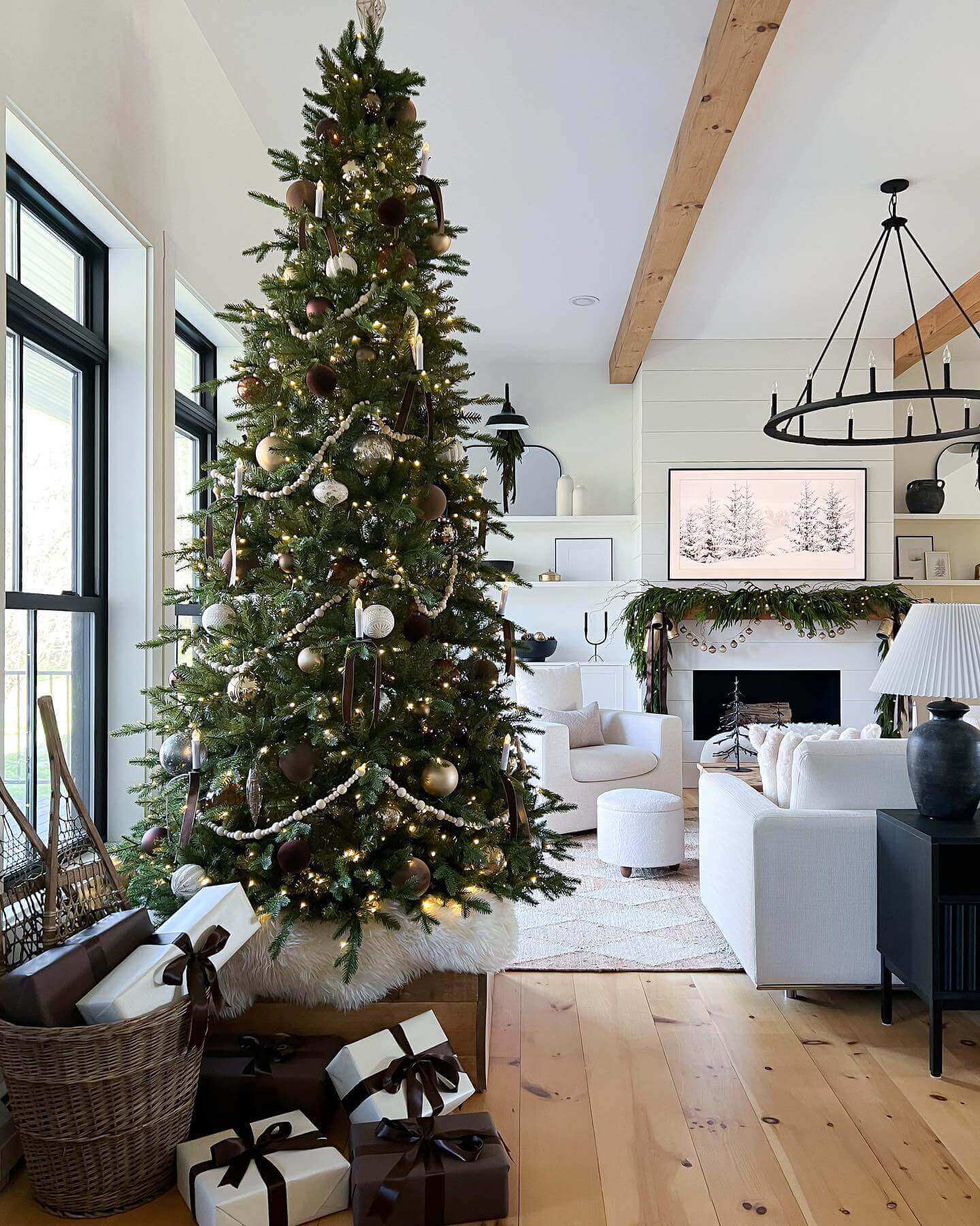 King of Christmas 9' Alpine Fir Slim Artificial Christmas Tree 900 Warm White Led Lights