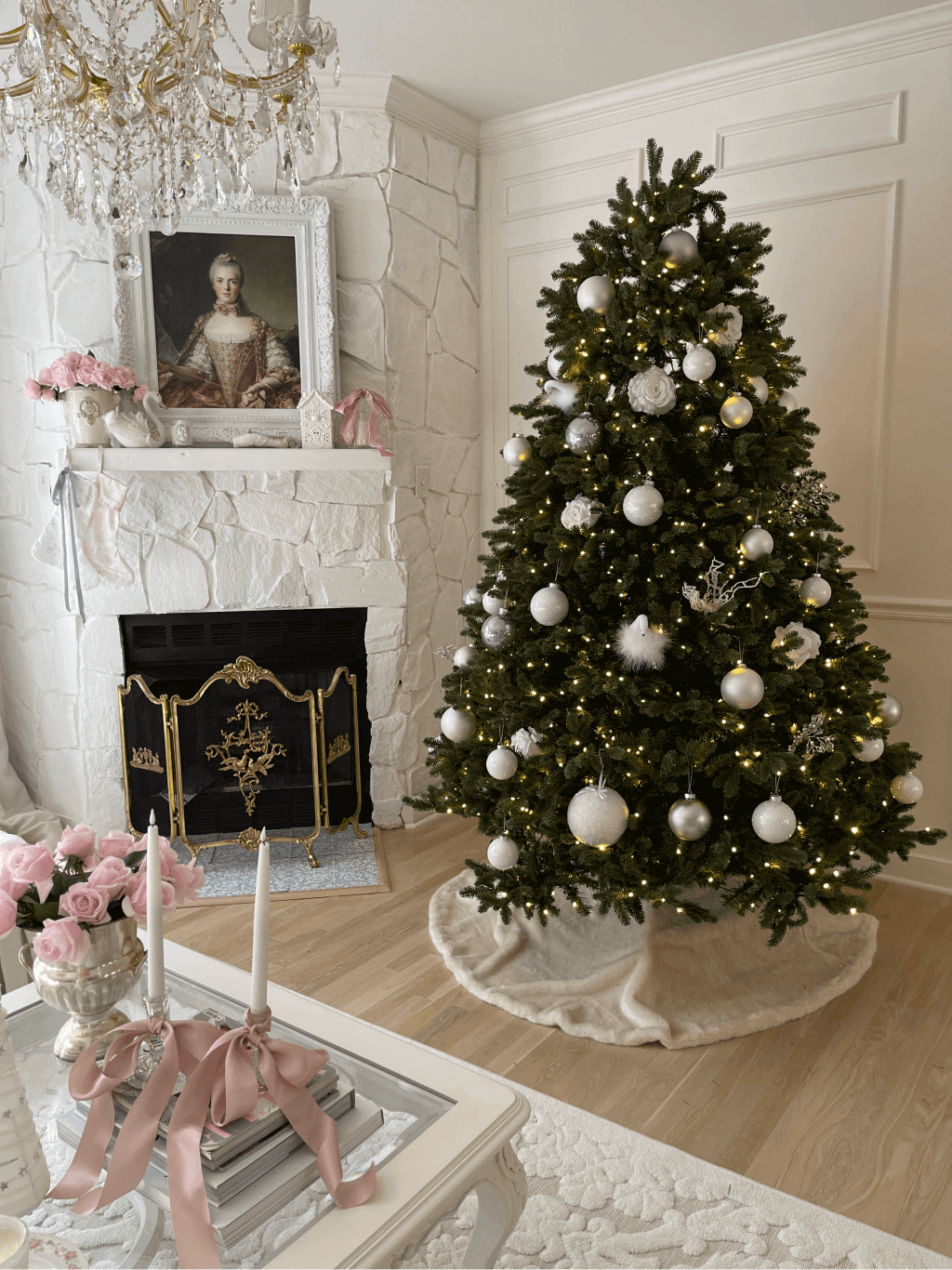 King of Christmas White Essential Glass Ornaments (24 Pack)