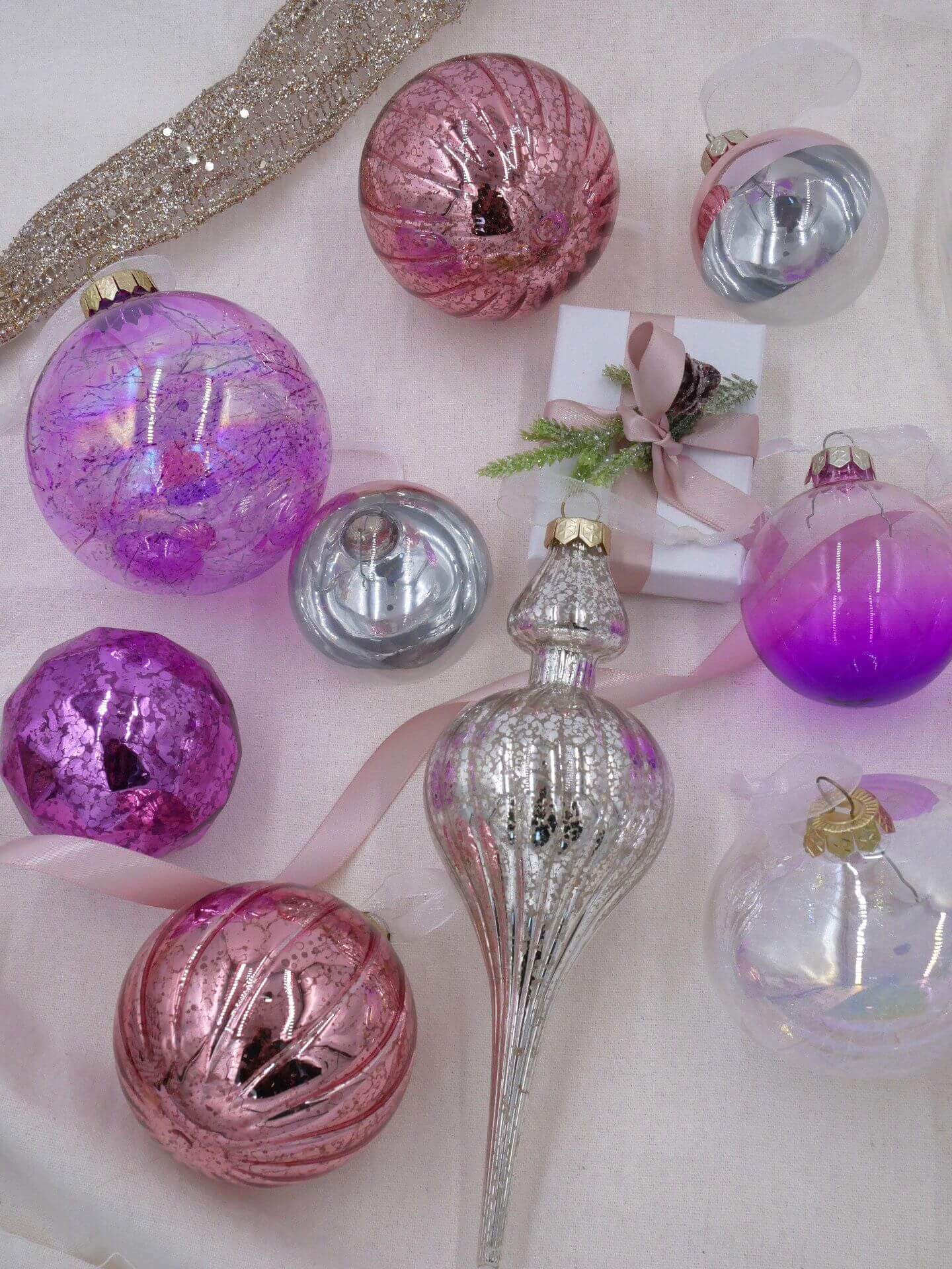 King of Christmas Sweet 30-Piece Glass Ornament Set (Pink - Purple) Limited Edition
