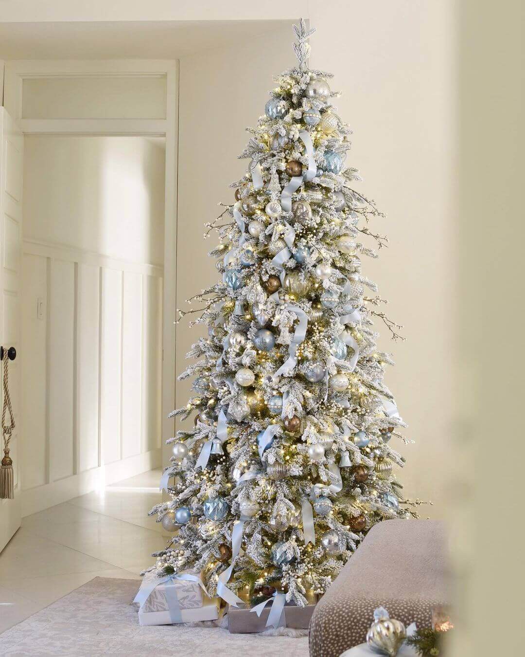 King of Christmas 10' Queen Flock® Slim Artificial Christmas Tree 1000 Warm White LED Lights