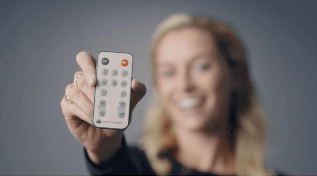 How to Use Your King of Christmas Artificial Christmas Tree Remote