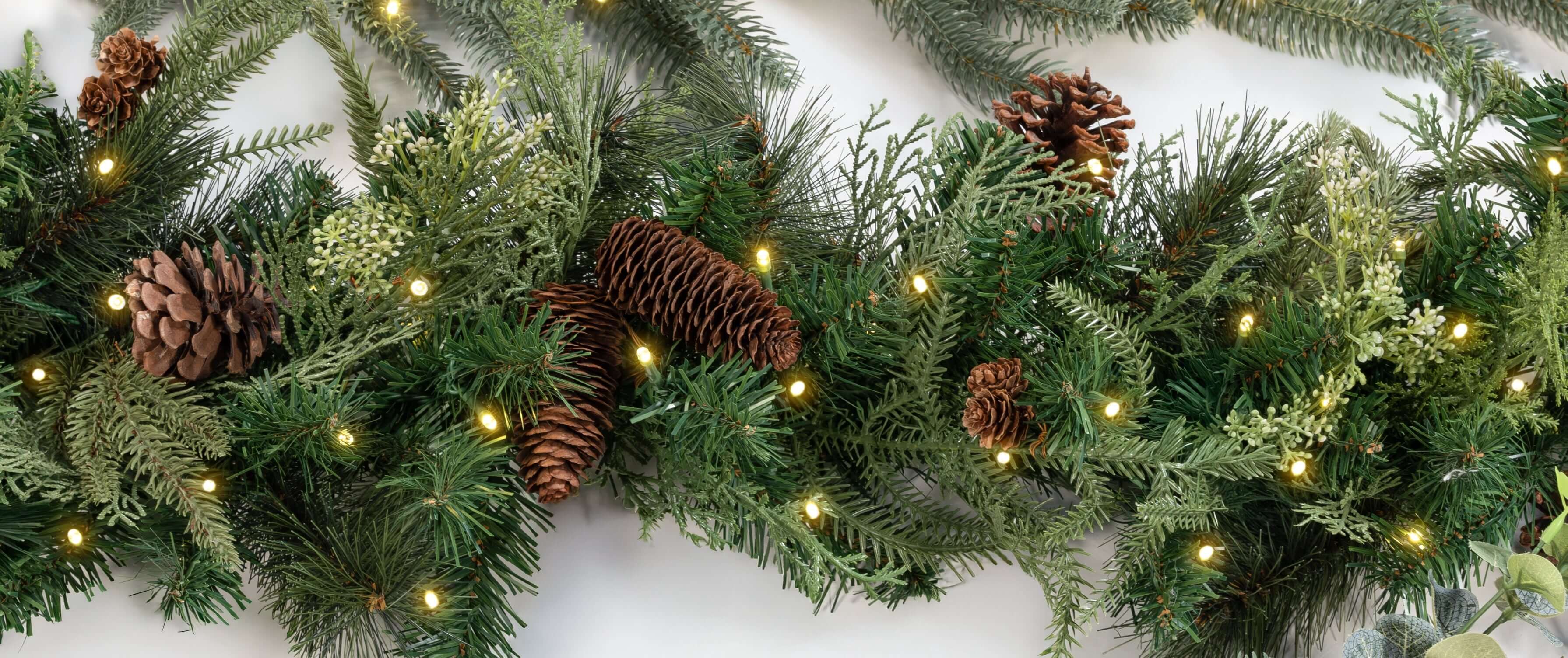 Garland with lights and pinecones