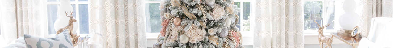 King of Christmas Artificial Christmas Tree Wreaths