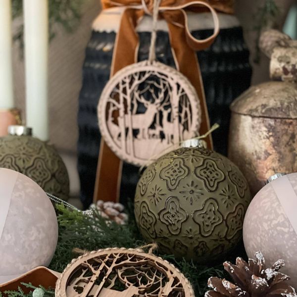 King of Christmas Artificial Christmas Tree Accessories and Decorations