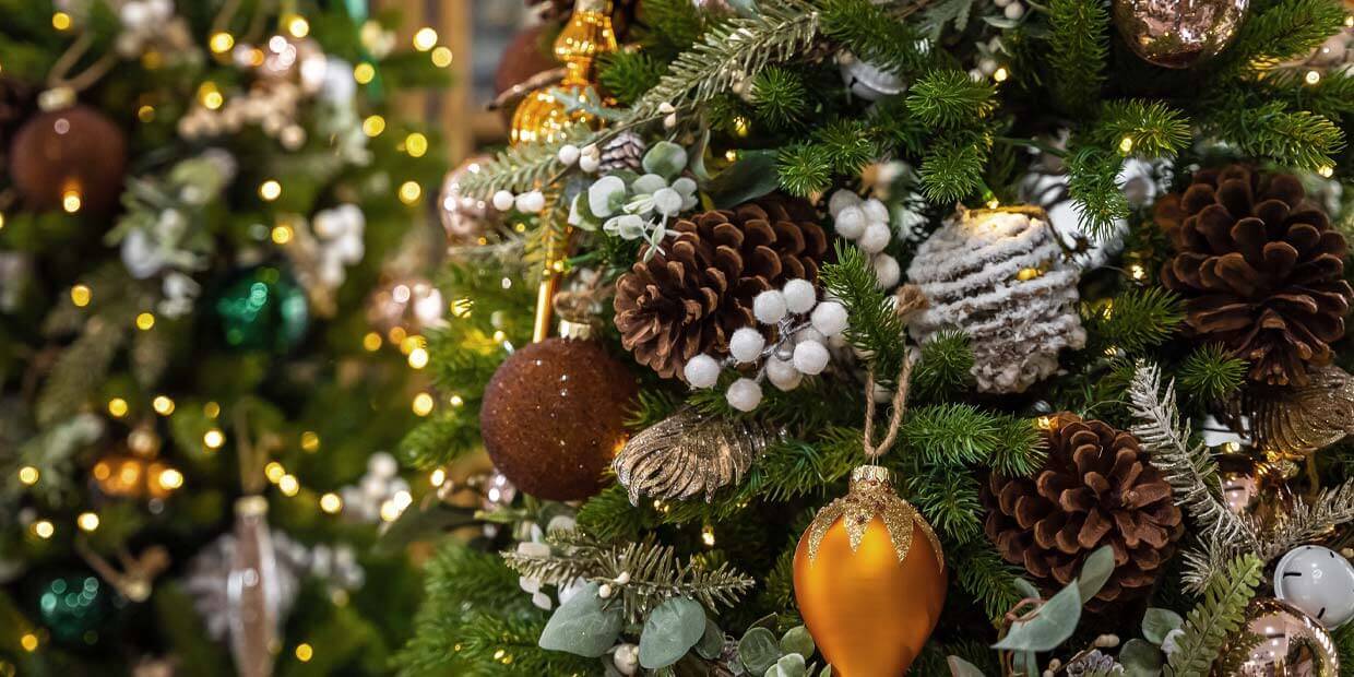 King of Christmas Artificial Christmas Tree Decorations and Accessories