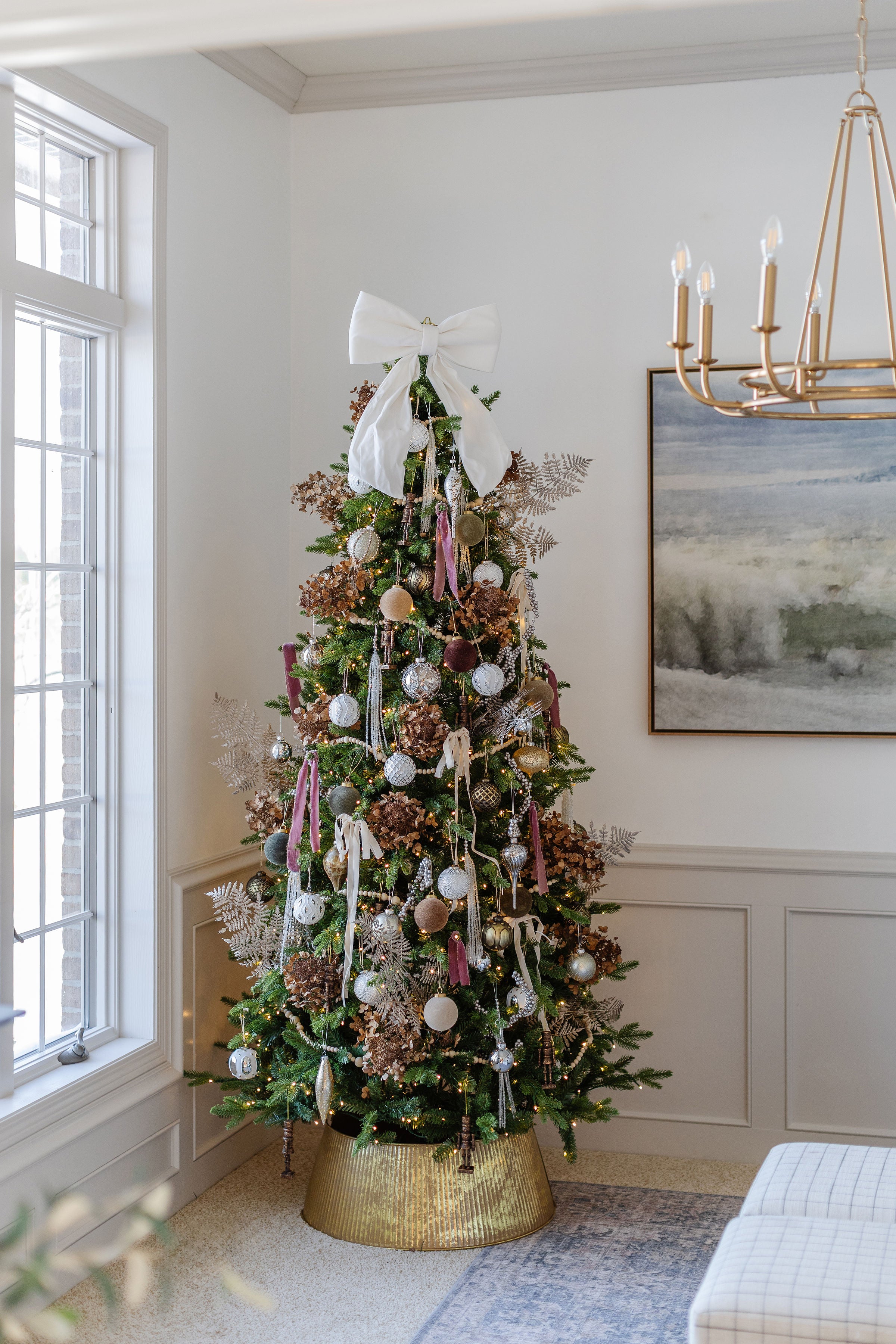 7.5' Alpine Fir Slim Artificial Christmas Tree 650 Warm White Led