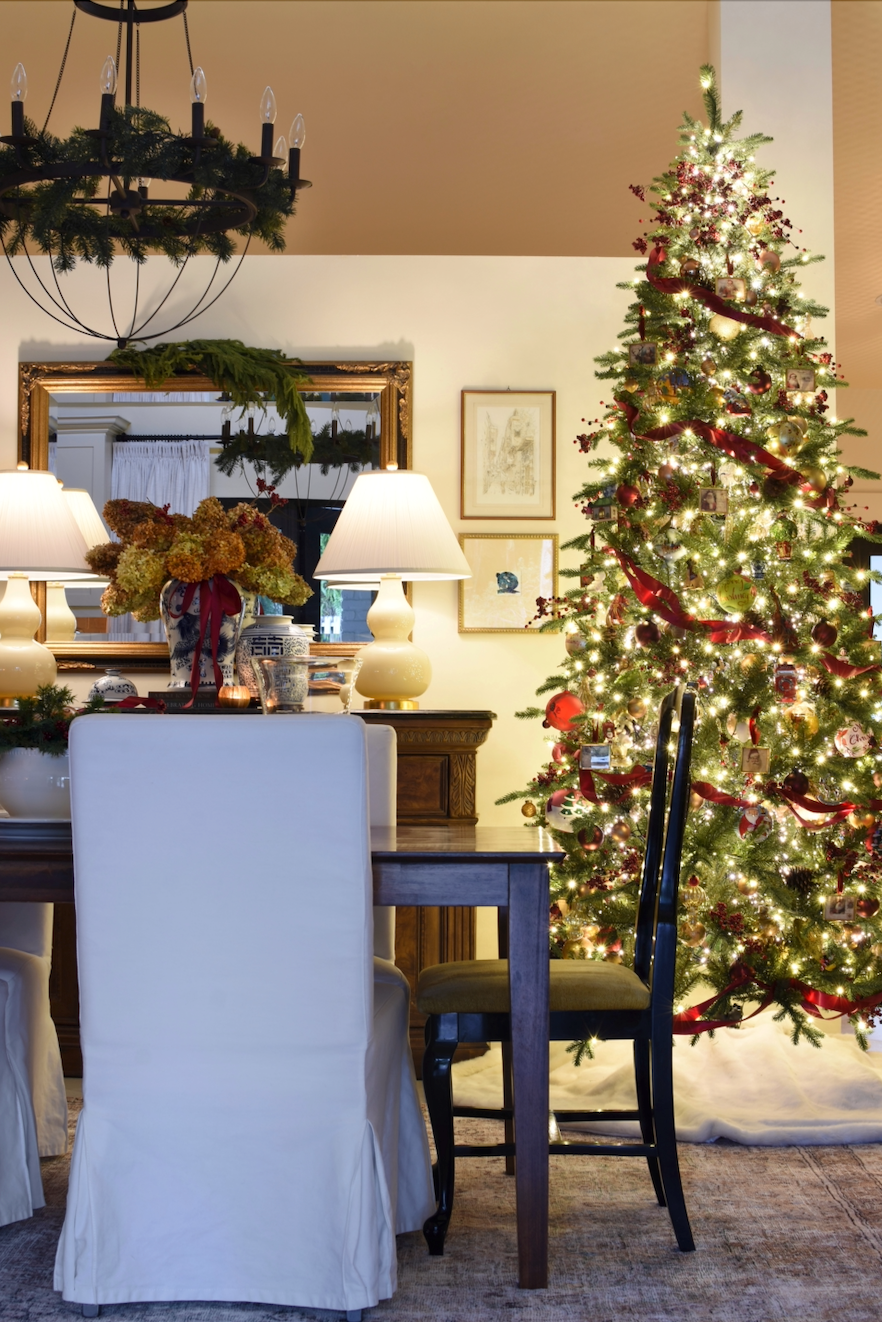 7.5' Alpine Fir Slim Artificial Christmas Tree 650 Warm White LED Lights