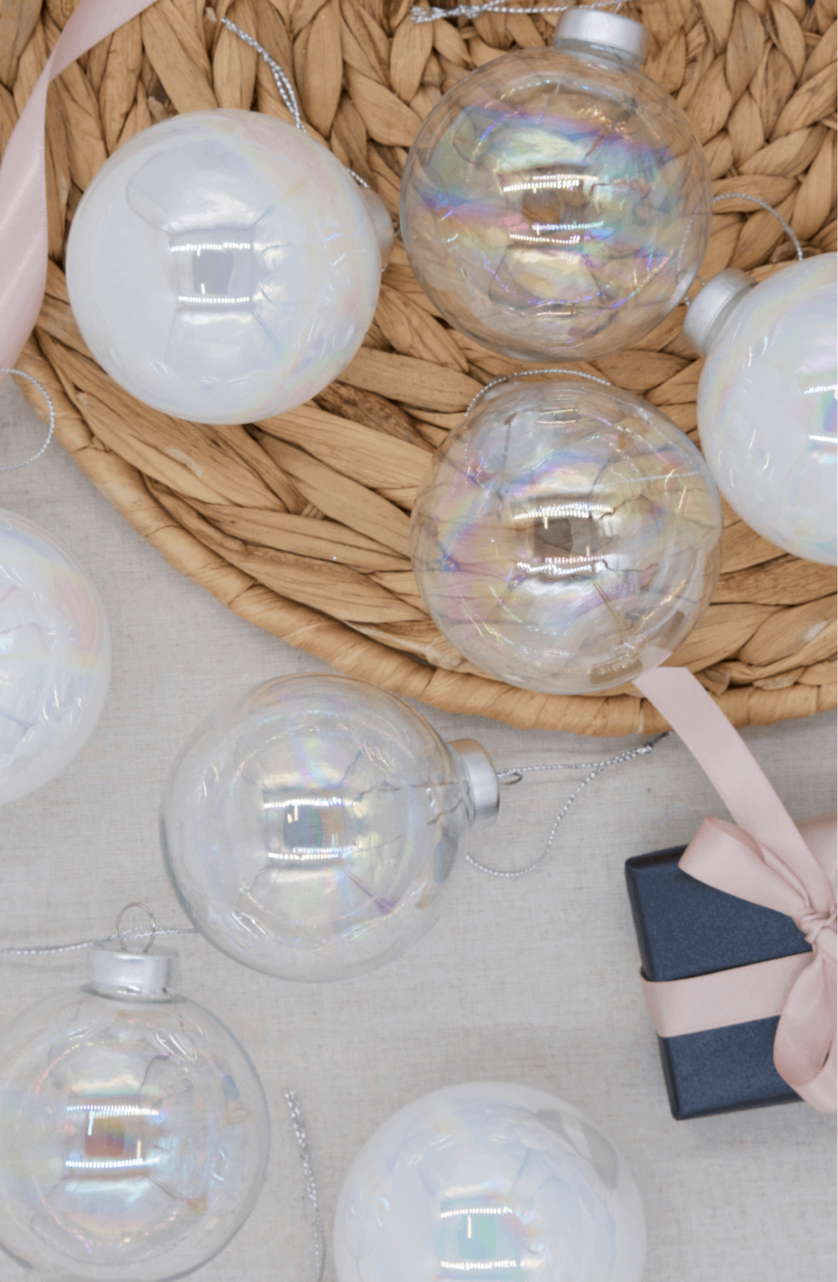 Bubbles Glass Ornament Set (8 Pack) – King of Christmas
