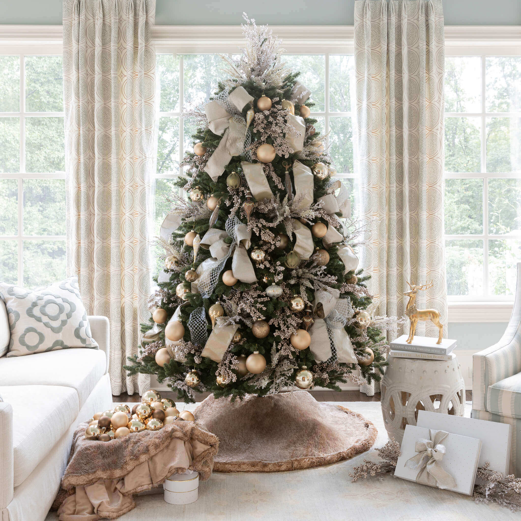 King of Christmas 72" King Granite Faux Fur Tree Skirt