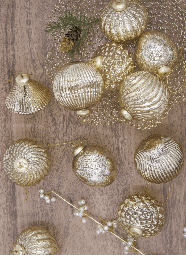 King of Christmas Gold Accents Glass Ornament Set (12 Pack)