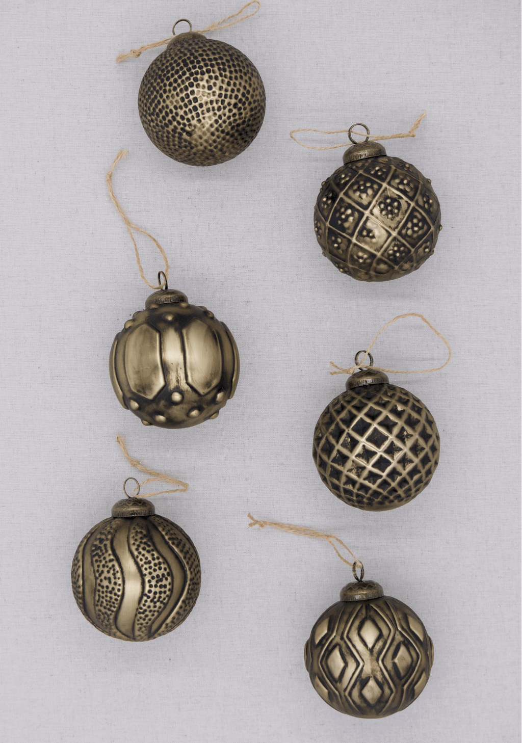 King of Christmas Distressed Bronze Glass Ornament Set (6 Pack)