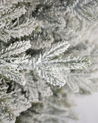 7.5' Queen Flock® Artificial Christmas Tree with 800 Warm White LED Lights
