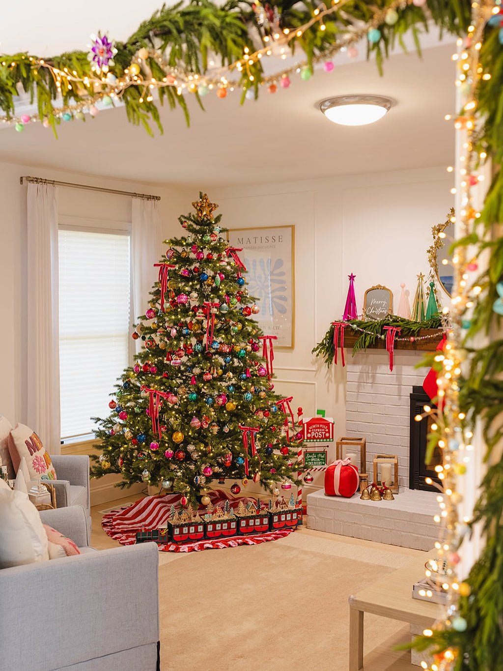 7.5' Rushmore Fir Artificial Christmas Tree 750 Warm White LED Lights