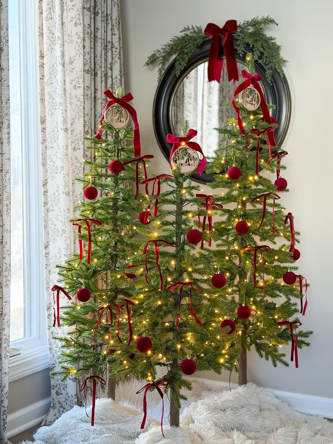 5' Windsor Fir Tree with 150 Warm White Twinkle LED Lights