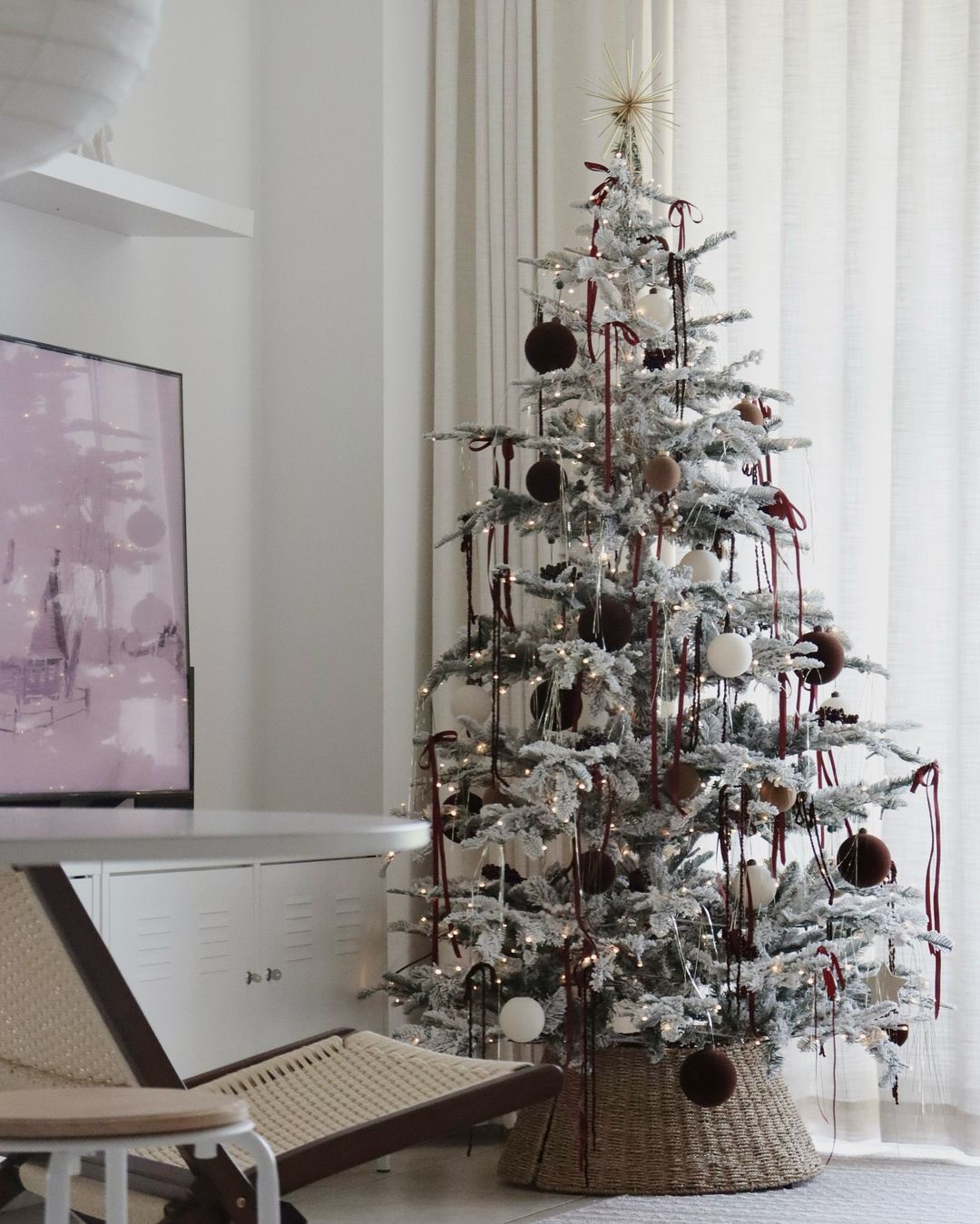 8' King Noble Flock Artificial Christmas Tree with 600 Warm White LED Lights
