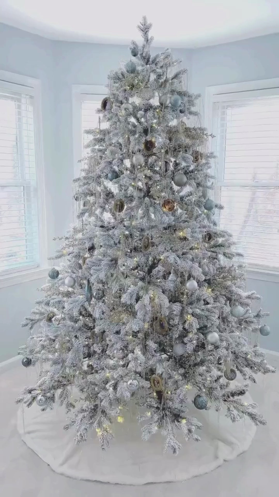9' Rushmore Flock Tree 1000 Warm White Led Lights – King of Christmas