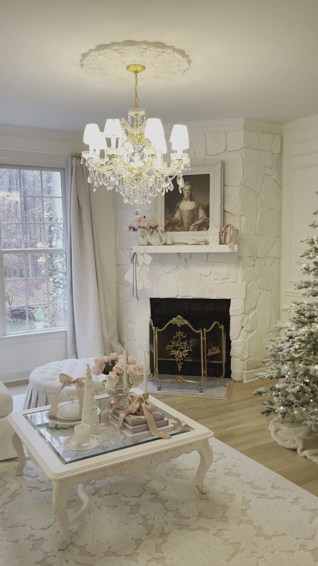 King of Christmas 9' Rushmore Flock Quick-Shape Tree 1000 Warm White Led Lights