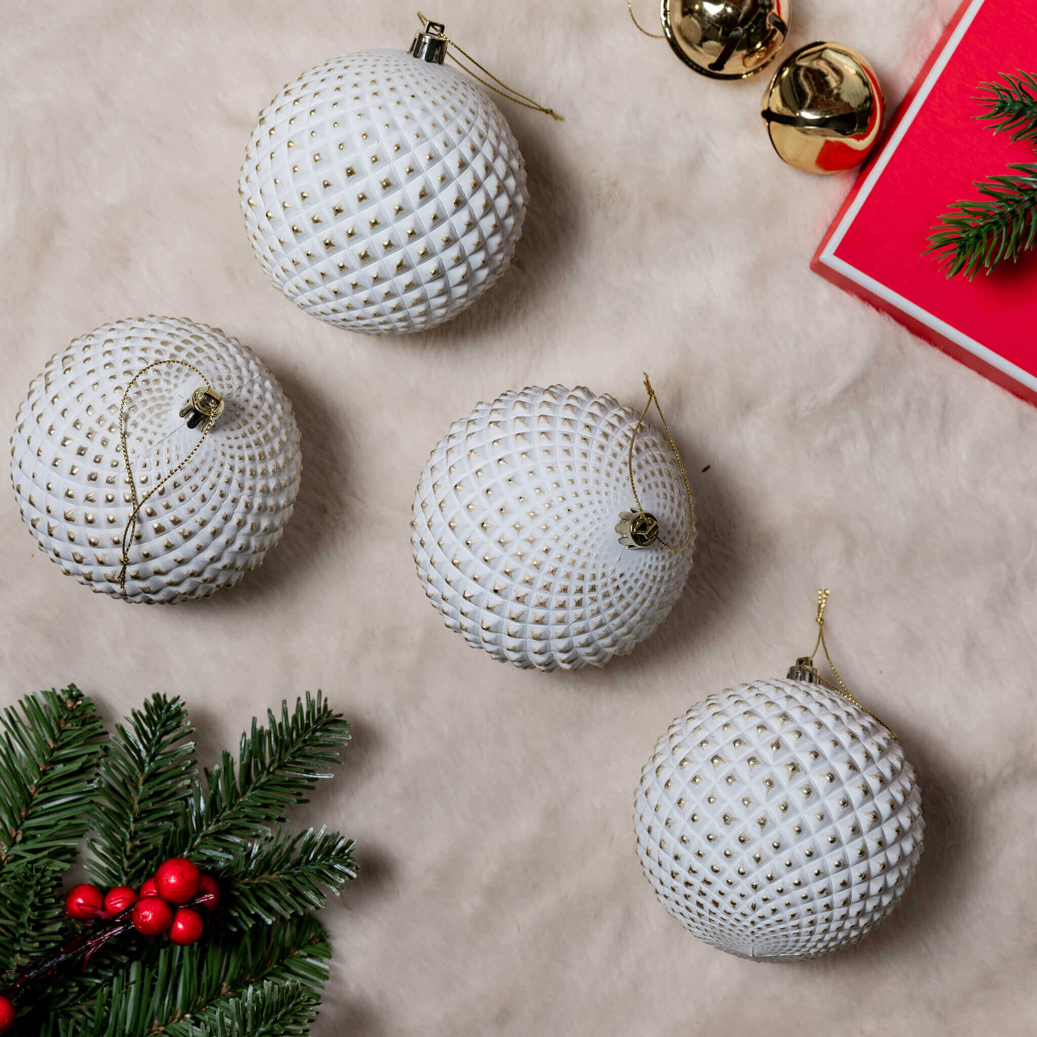 White Diamond Glass Ornament (4 Pack) – King of Christmas