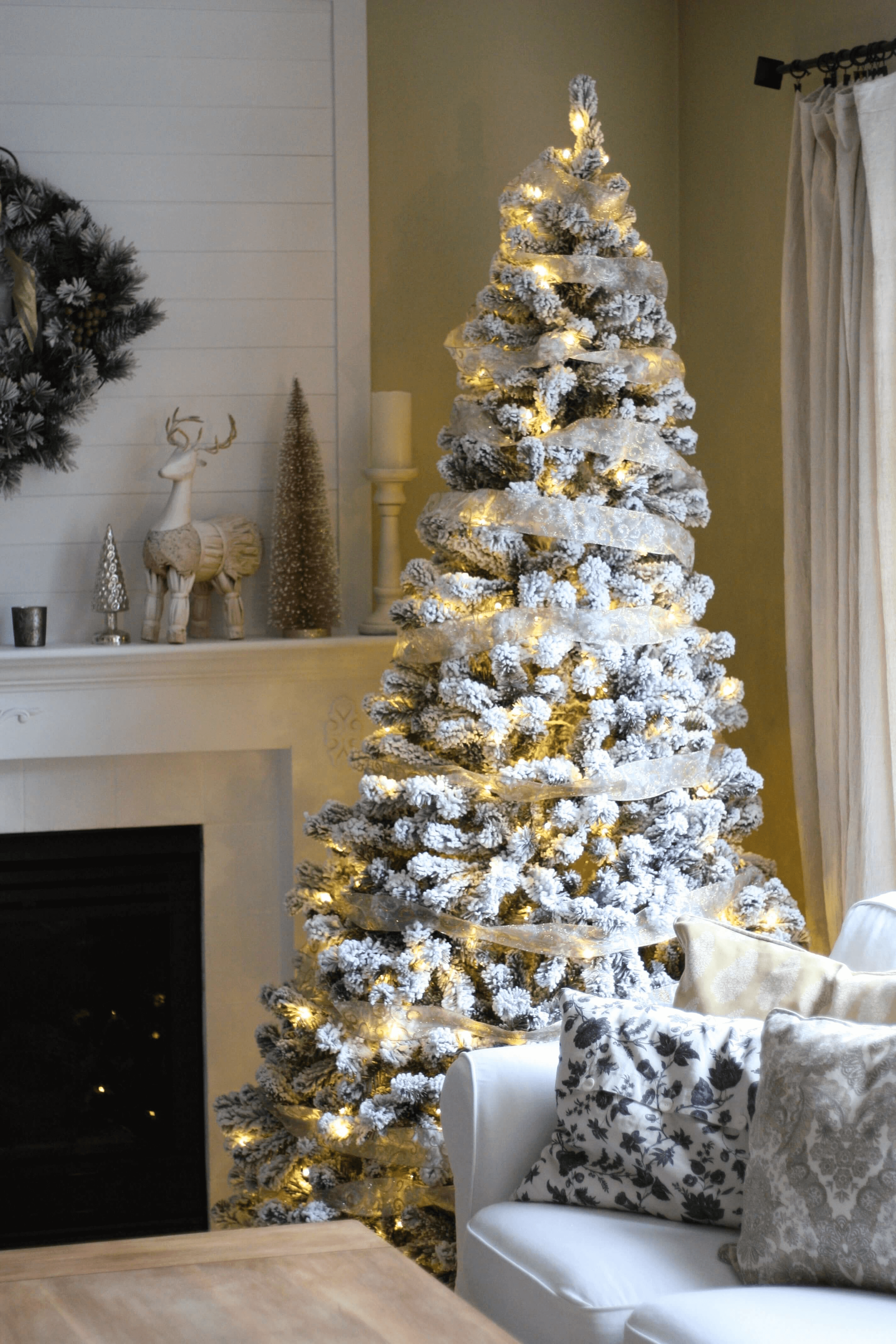 King of Christmas (OPEN BOX) 9' Prince Flock® Tree with 650 Warm White LED Lights, FINAL SALE
