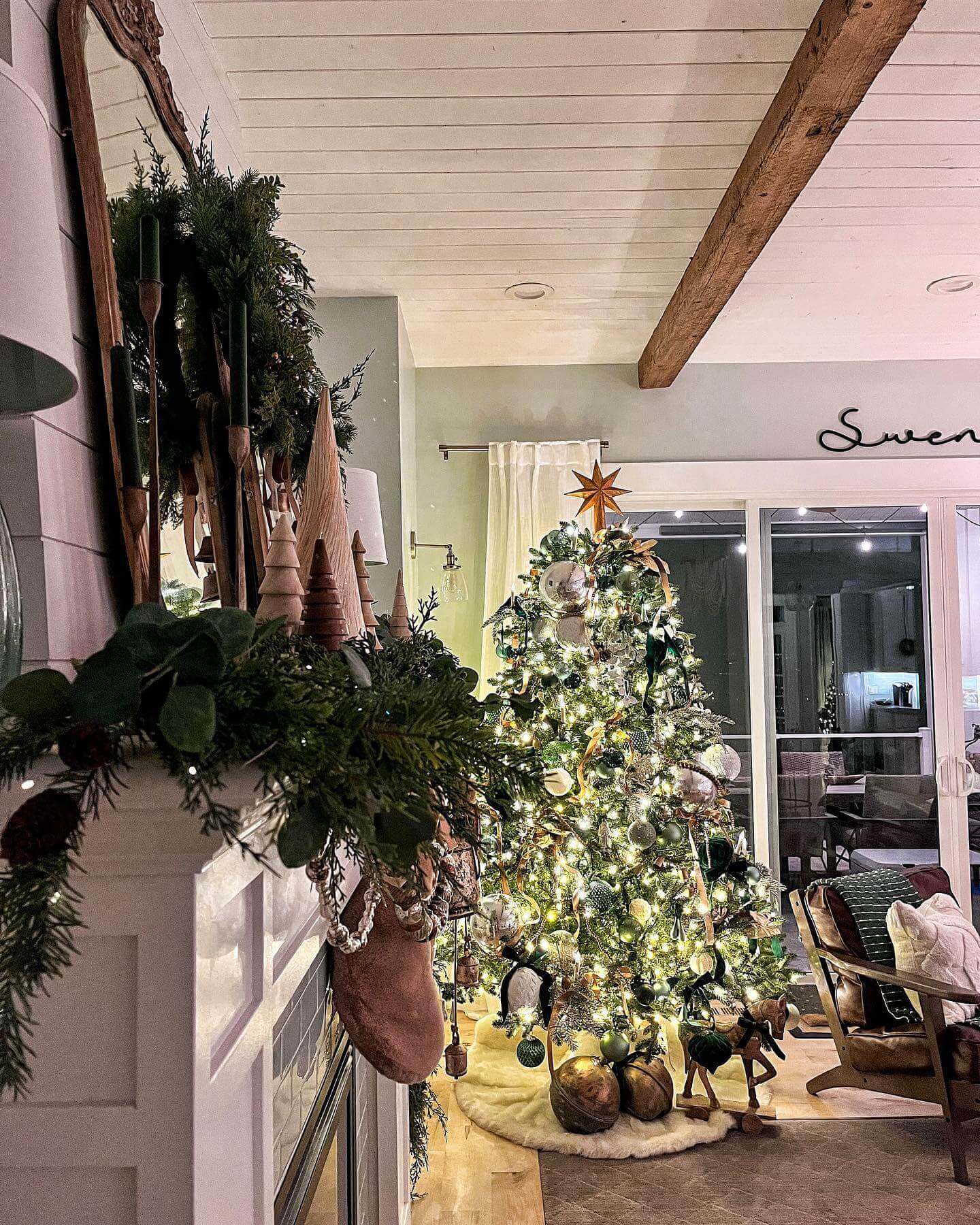 King of Christmas 7.5' Aspen Fir Quick-Shape Tree Unlit