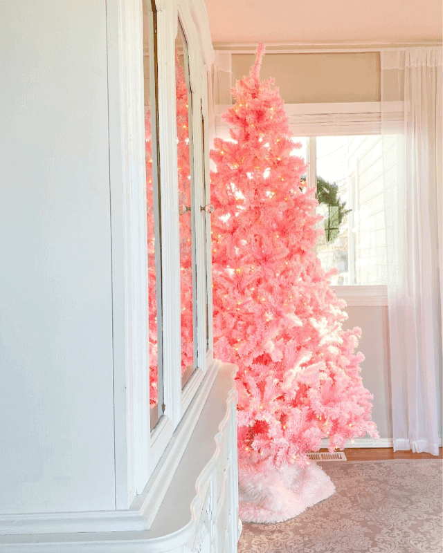 Pink and Gold Christmas Tree, US life and style