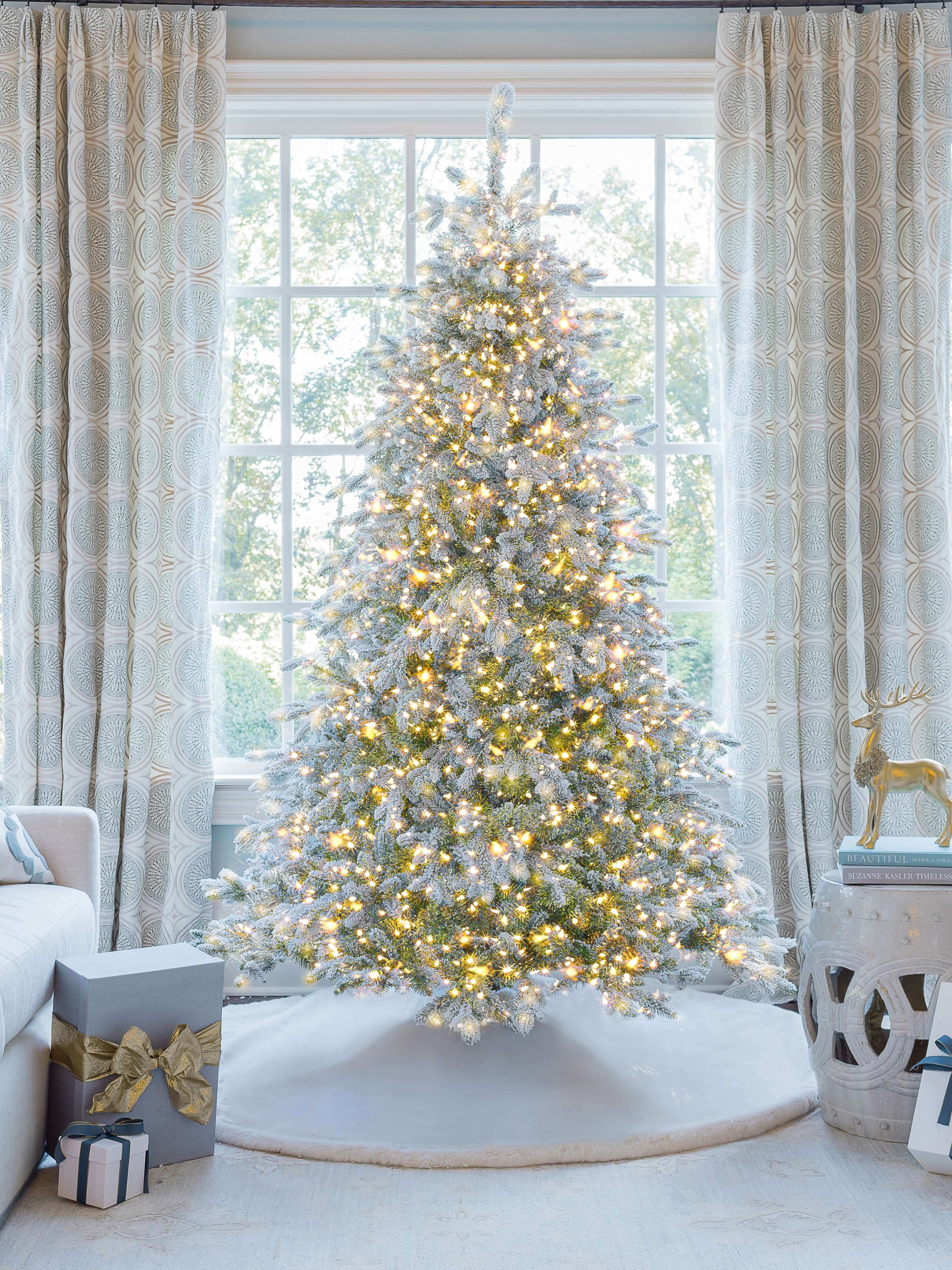 King of Christmas (OPEN BOX) 9' Queen Flock® Artificial Tree Warm White LED Lights. FINAL SALE