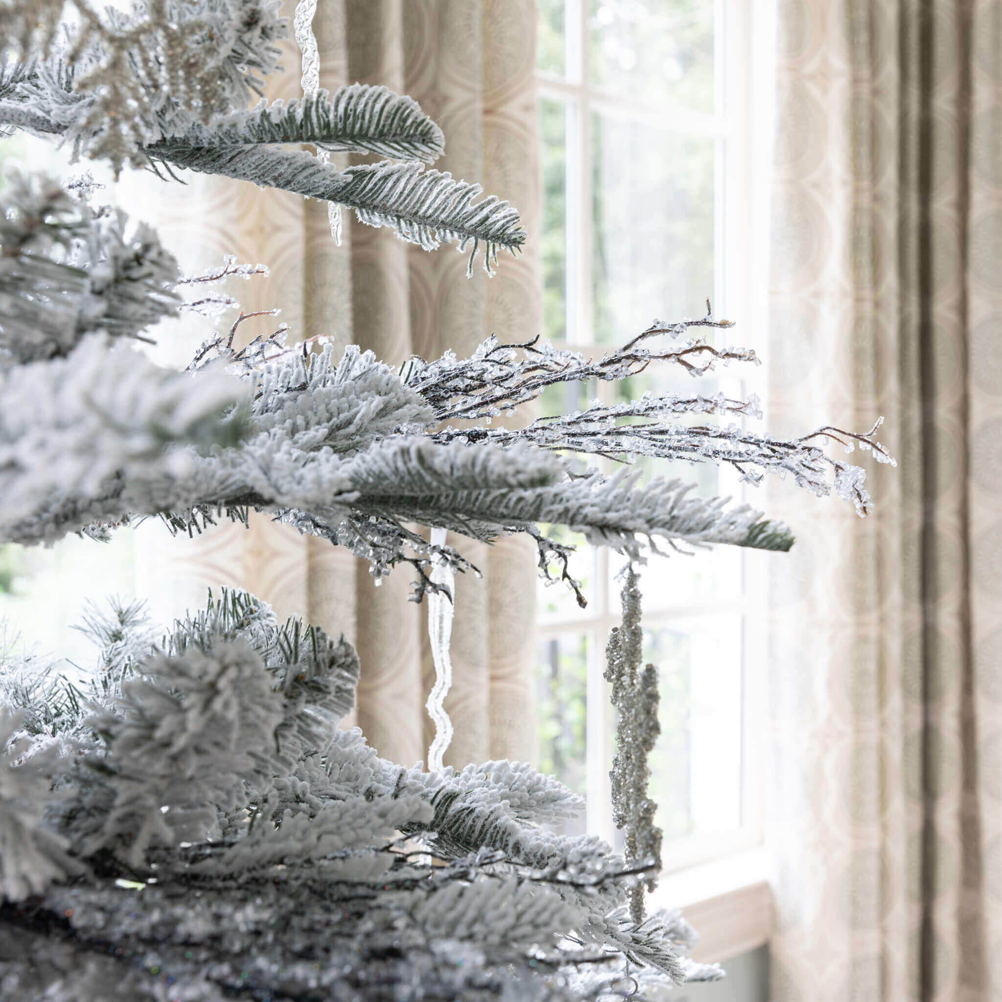 King of Christmas Frozen Branch Picks (12 Pack)