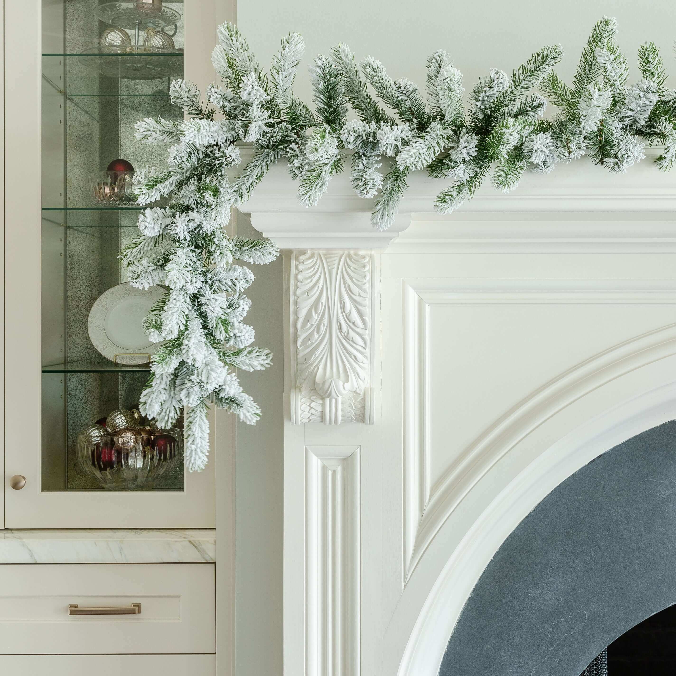 King of Christmas 9' x 12" King Flock® Garland with LED Lights (Battery Operated)