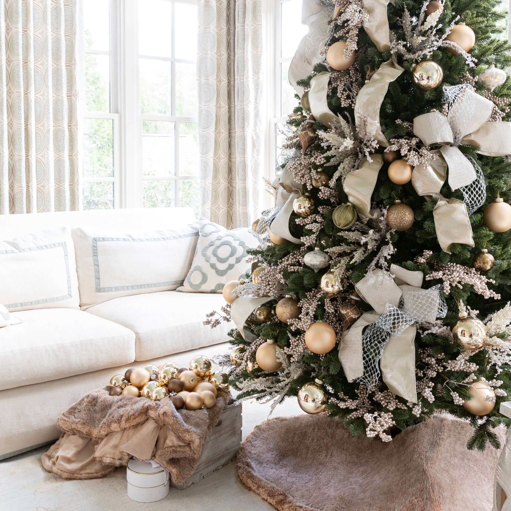 King of Christmas 7.5' Aspen Fir Quick-Shape Tree Unlit