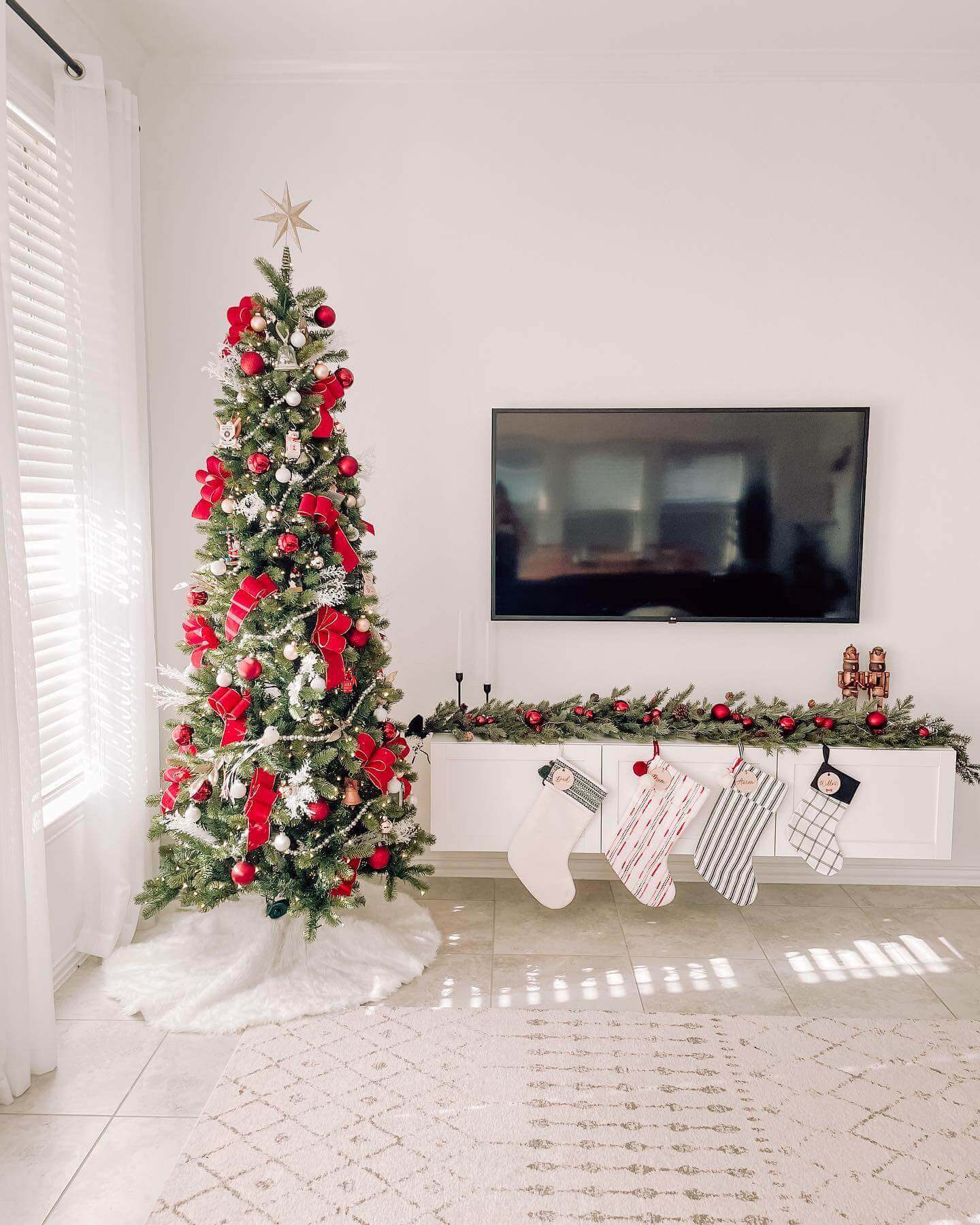 King of Christmas 10' King Douglas Fir Slim Quick-Shape Artificial Christmas Tree with 900 Warm White & Multi-Color LED Lights
