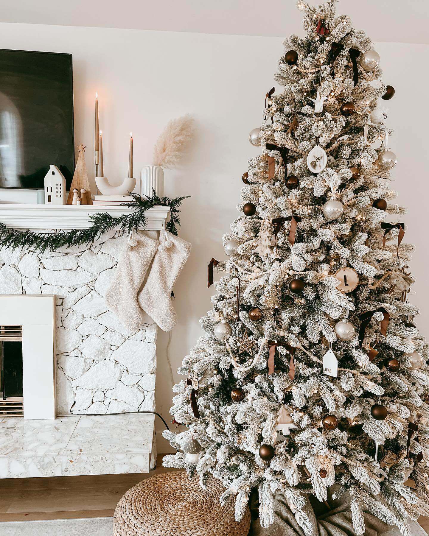 King of Christmas 7.5' King Flock® Artificial Christmas Tree with 800 Warm White LED Lights
