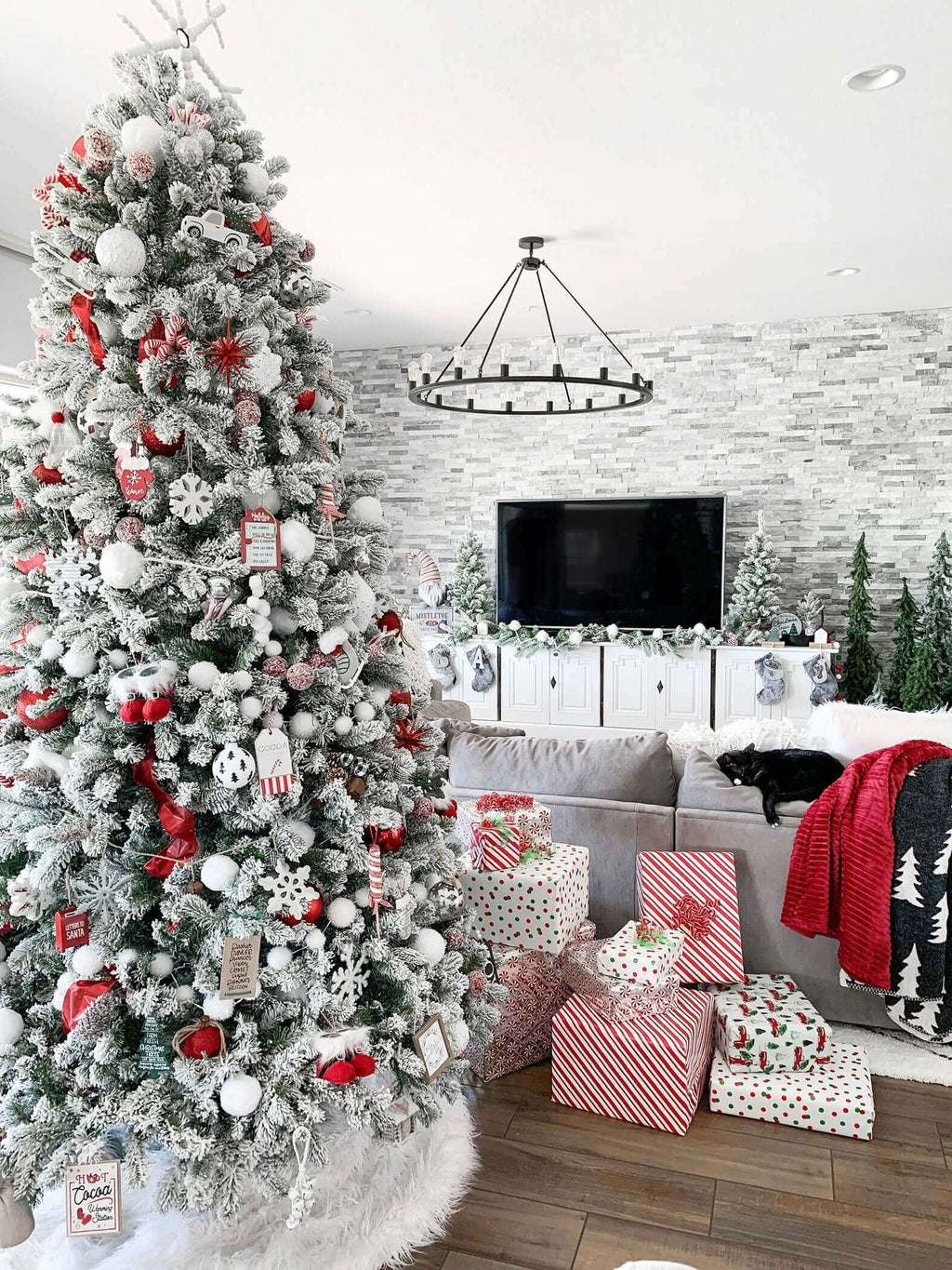 King of Christmas 9' King Flock® Artificial Christmas Tree with 1100 Warm White LED Lights