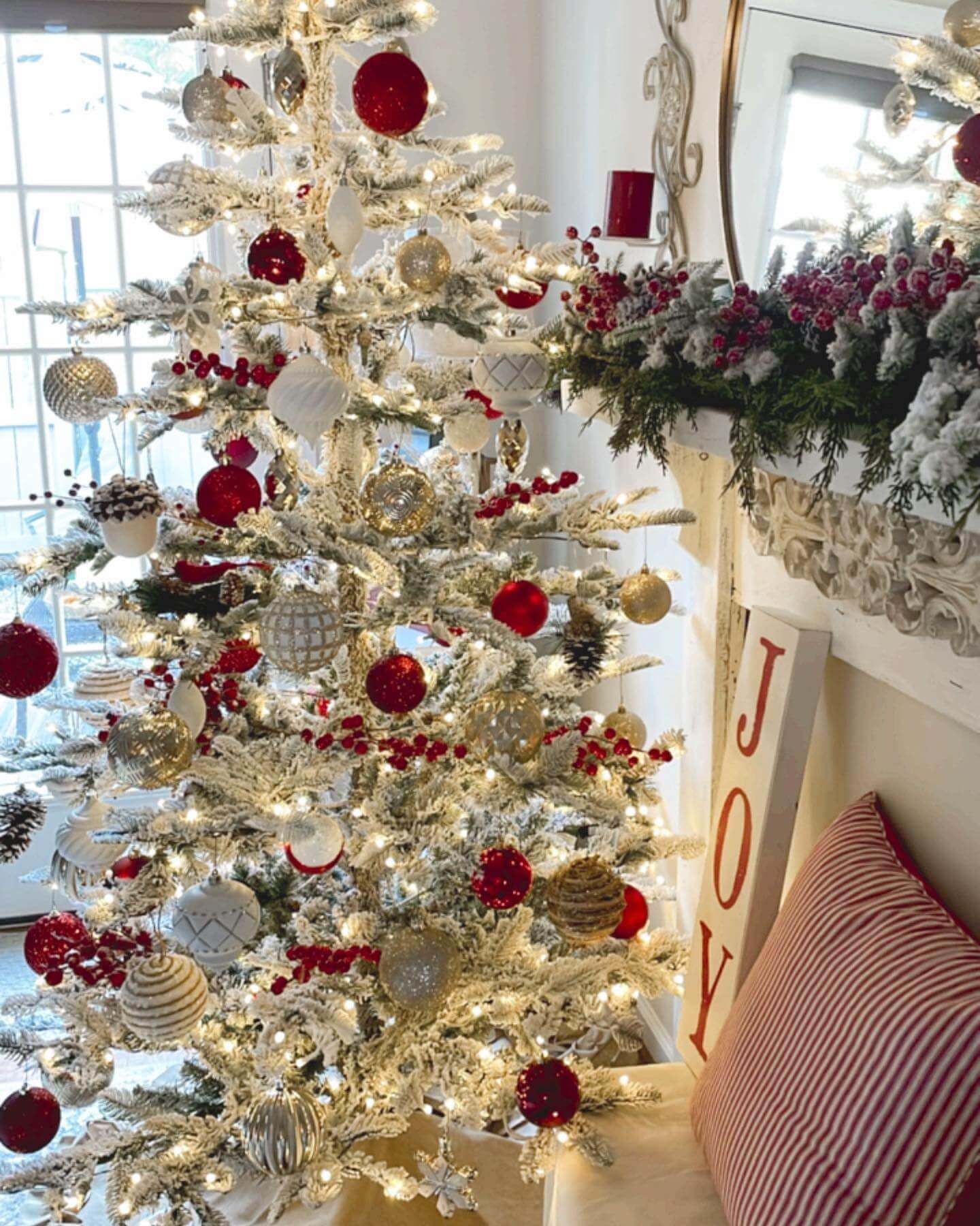 9' King Noble Flock Artificial Christmas Tree Unlit