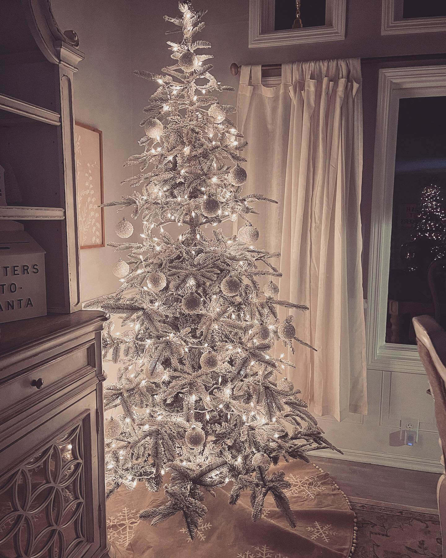 9' King Noble Flock Artificial Christmas Tree Unlit