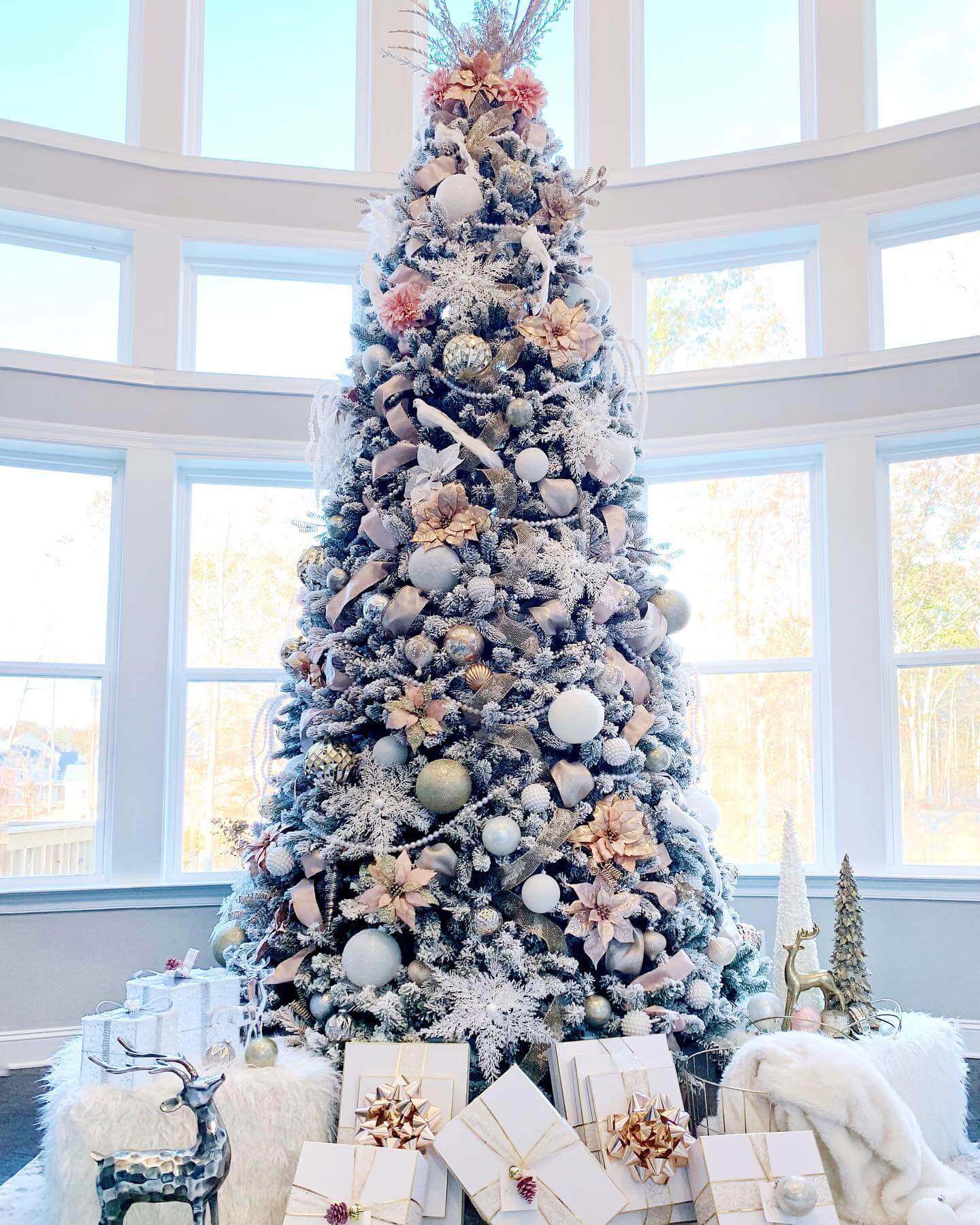 King of Christmas 15 Foot King Flock® Quick-Shape Artificial Christmas Tree with 2000 Warm White LED Lights