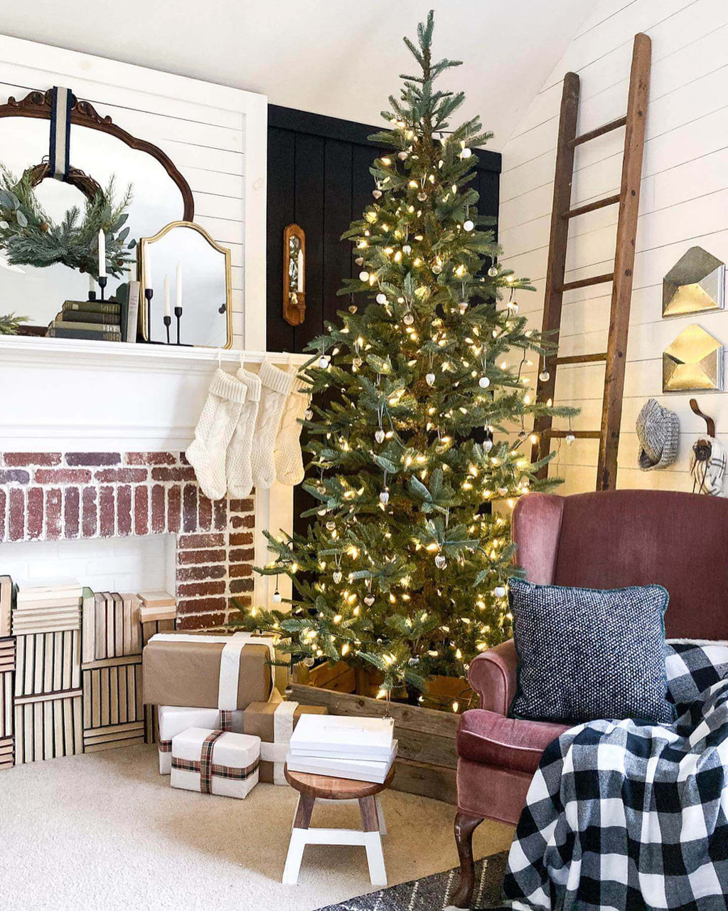 King of Christmas (OPEN BOX) 8' KING NOBLE FIR ARTIFICIAL TREE WITH 600 WARM WHITE LED LIGHTS, FINAL SALE