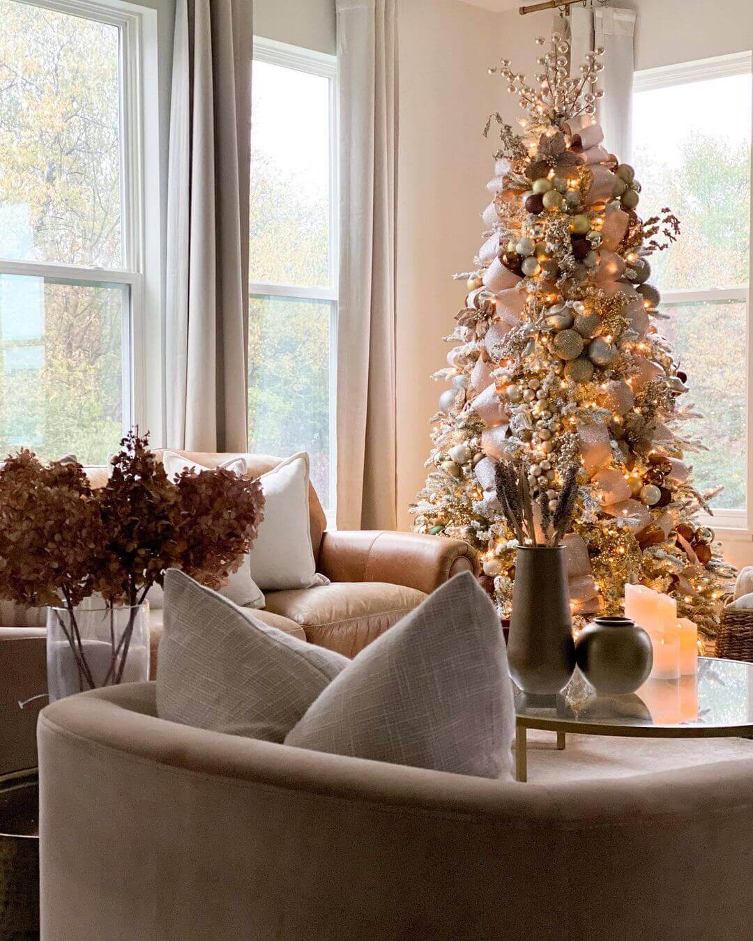 King of Christmas 7.5' Queen Flock® Artificial Christmas Tree with 800 Warm White LED Lights
