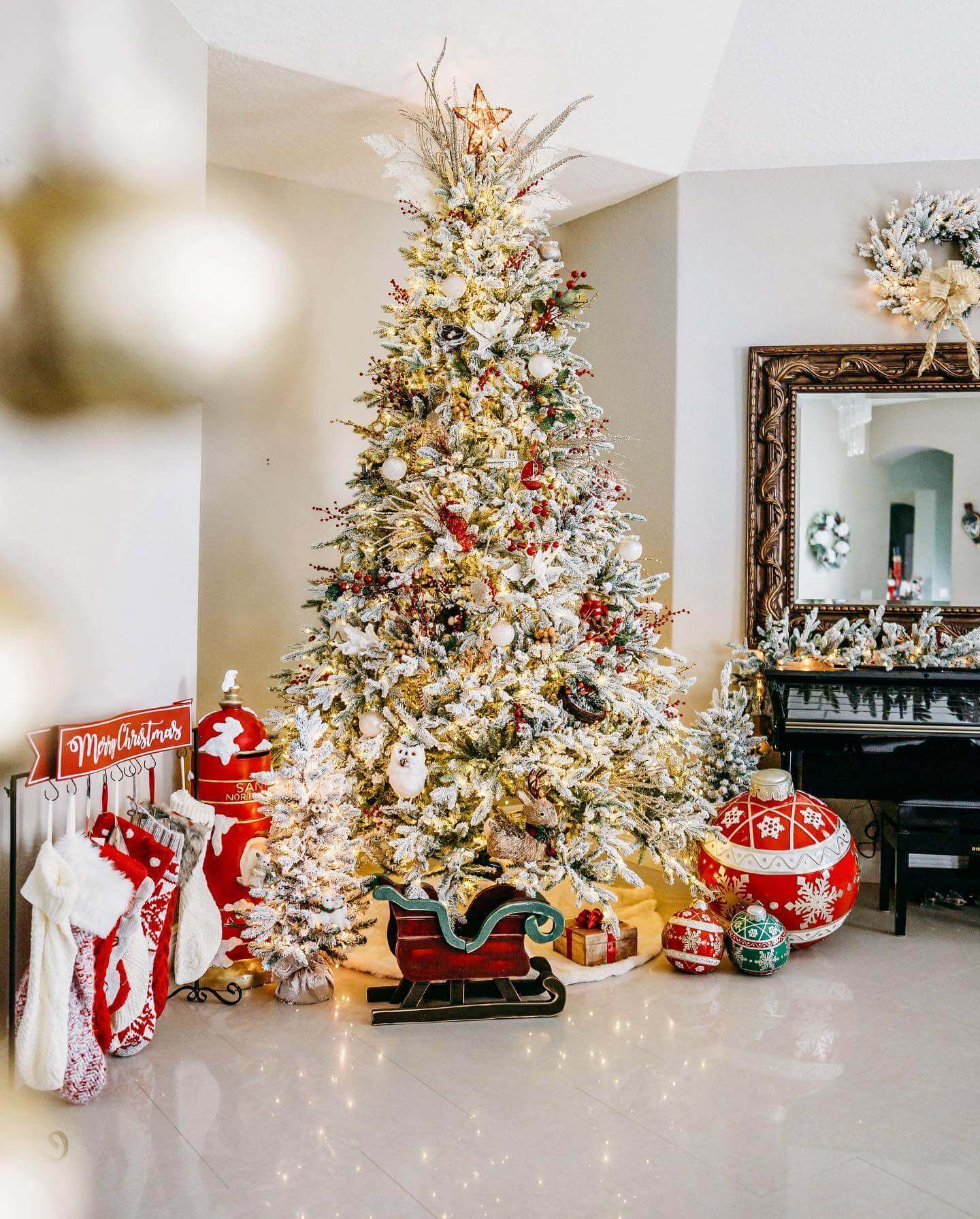 6.5 Foot Queen Flock Artificial Christmas Tree 650 LED Lights