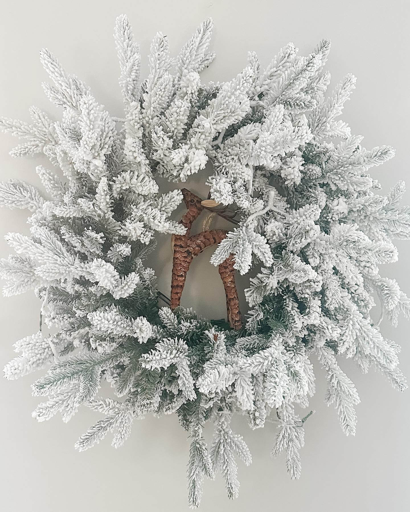 King of Christmas 24" Queen Flock® Wreath Unlit
