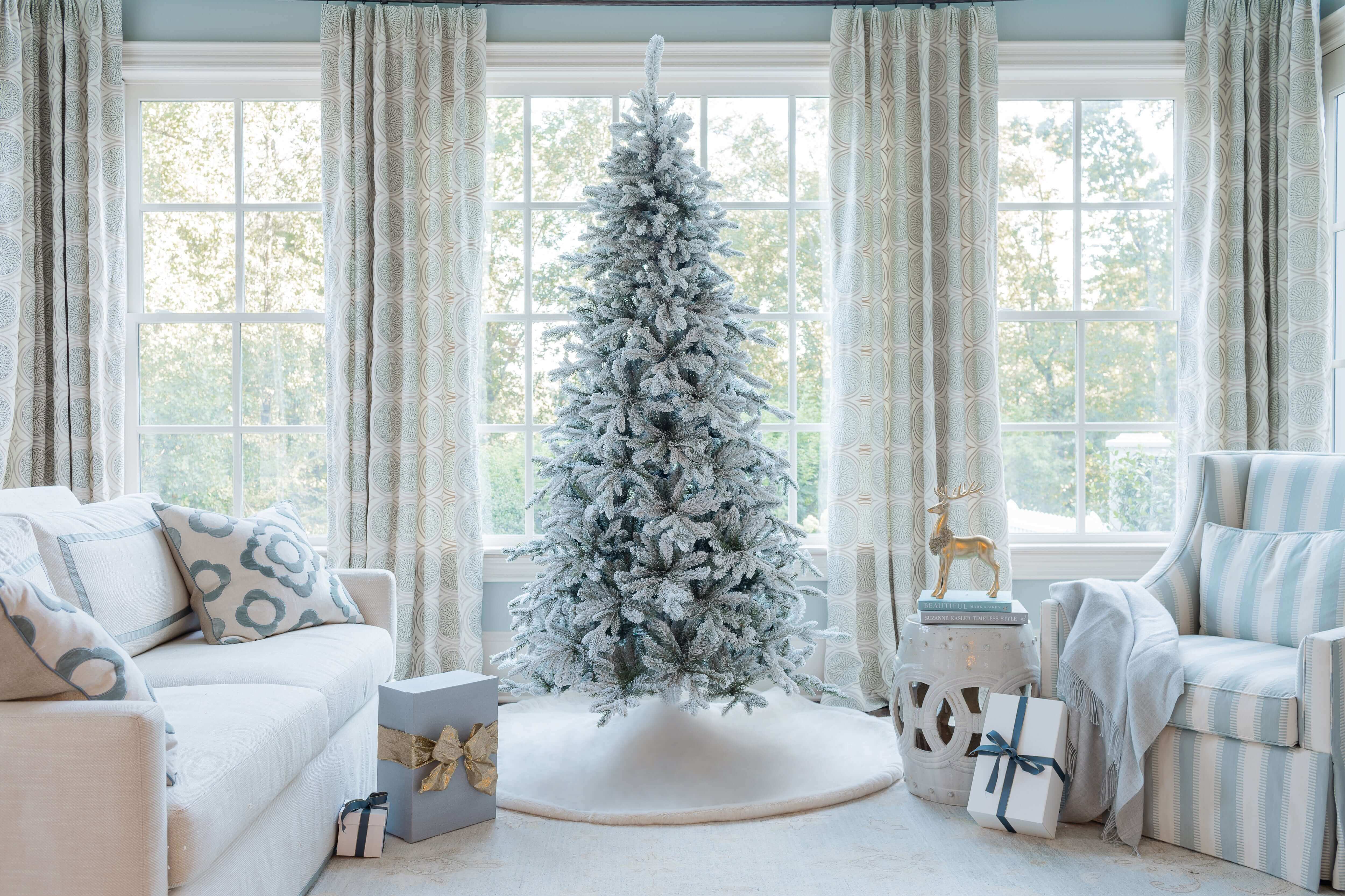 King of Christmas 6.5' Queen Flock® Slim Artificial Christmas Tree With 500 Warm White LED Lights