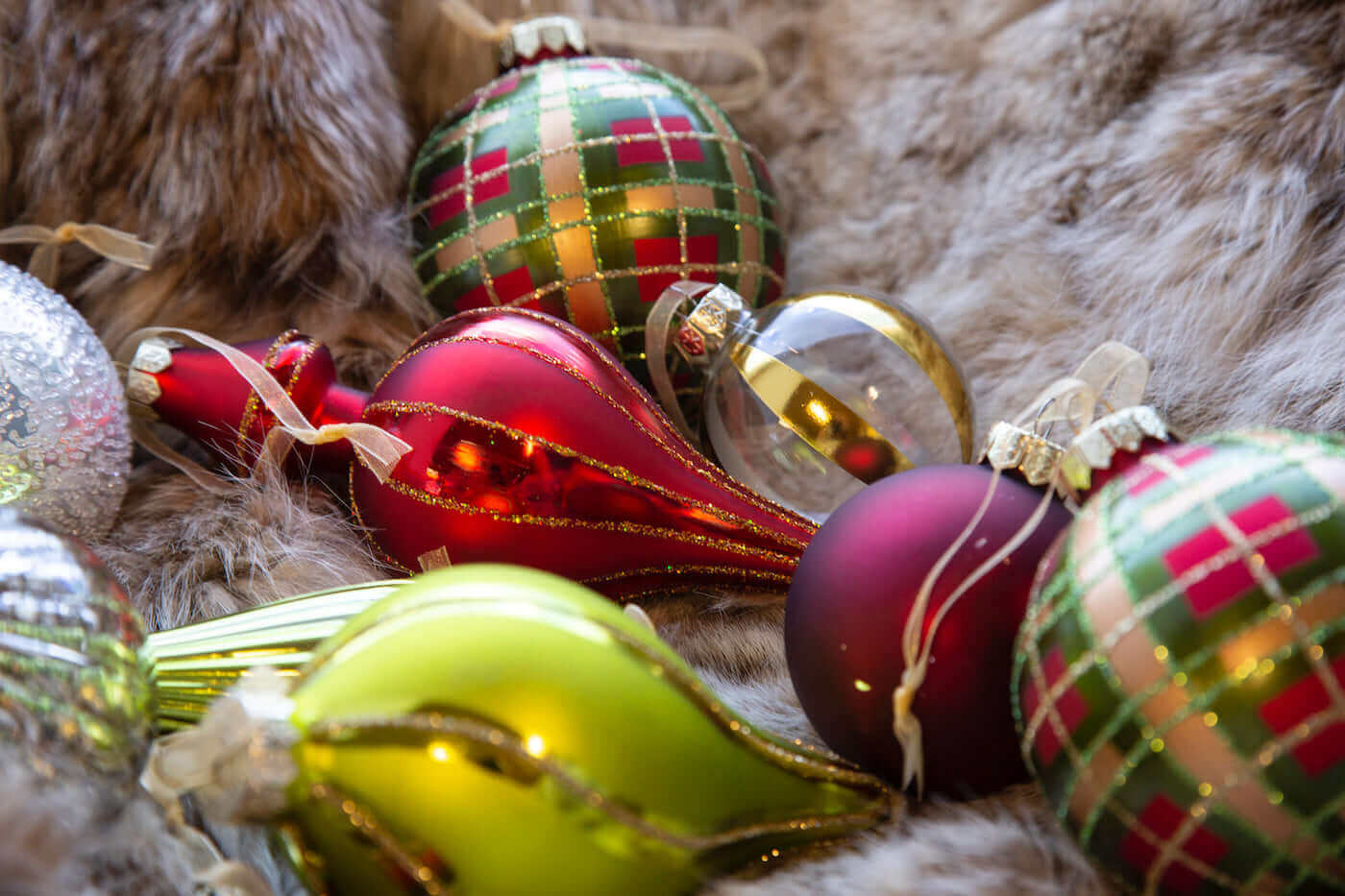 Glass ball hot sale ornament sets