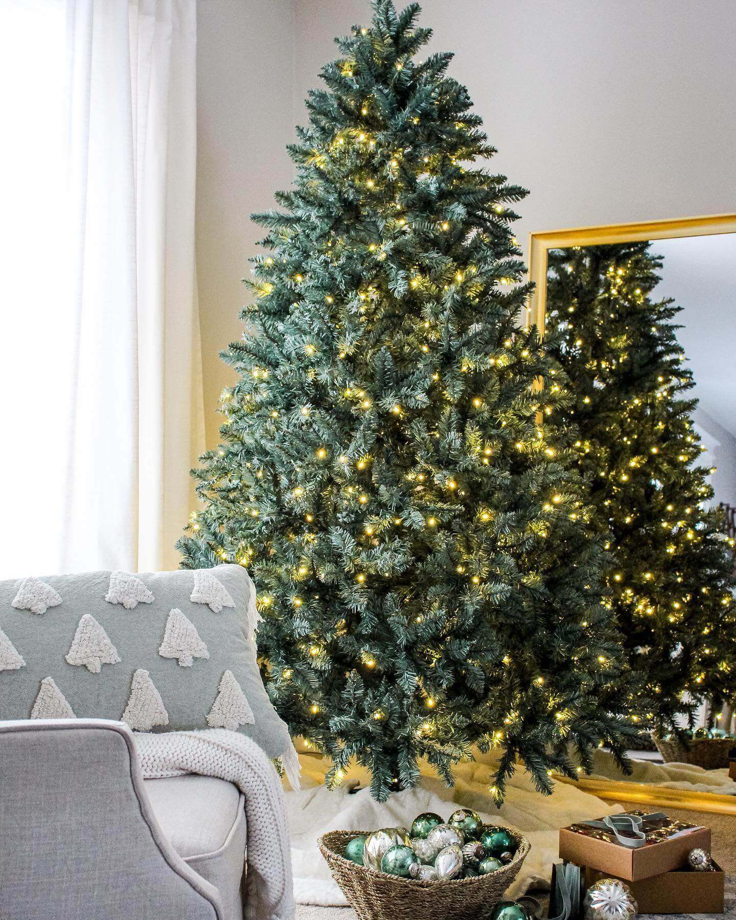 King of Christmas 8' Tribeca Spruce Blue Artificial Christmas Tree with 650 Warm White LED Lights