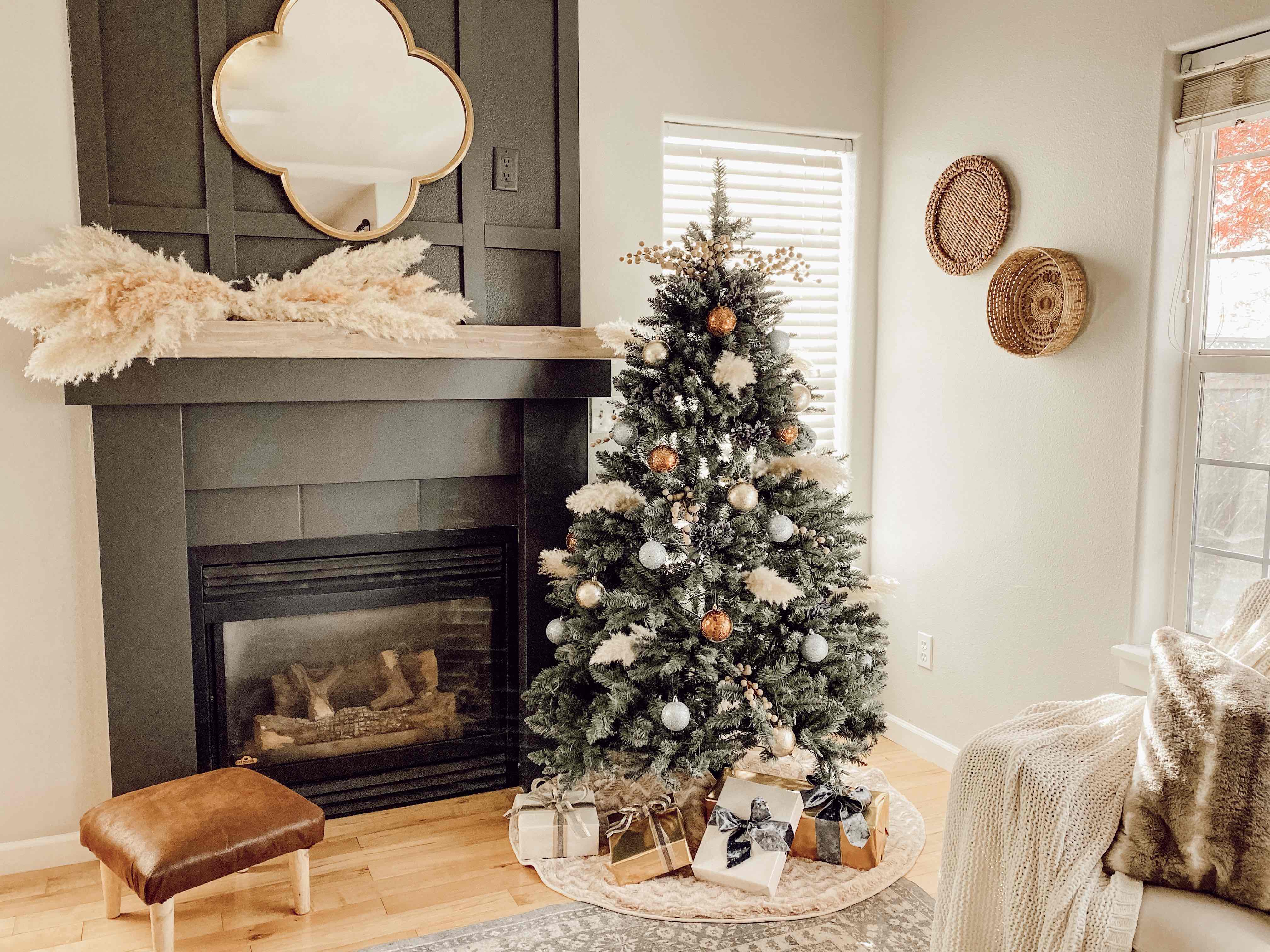 King of Christmas (OPEN BOX) 7' Tribeca Spruce Blue Artificial Christmas Tree Unlit. FINAL SALE