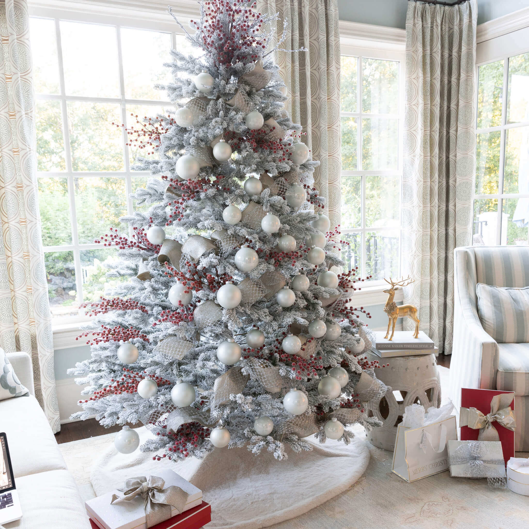 King of Christmas White Essential Glass Ornaments (24 Pack)