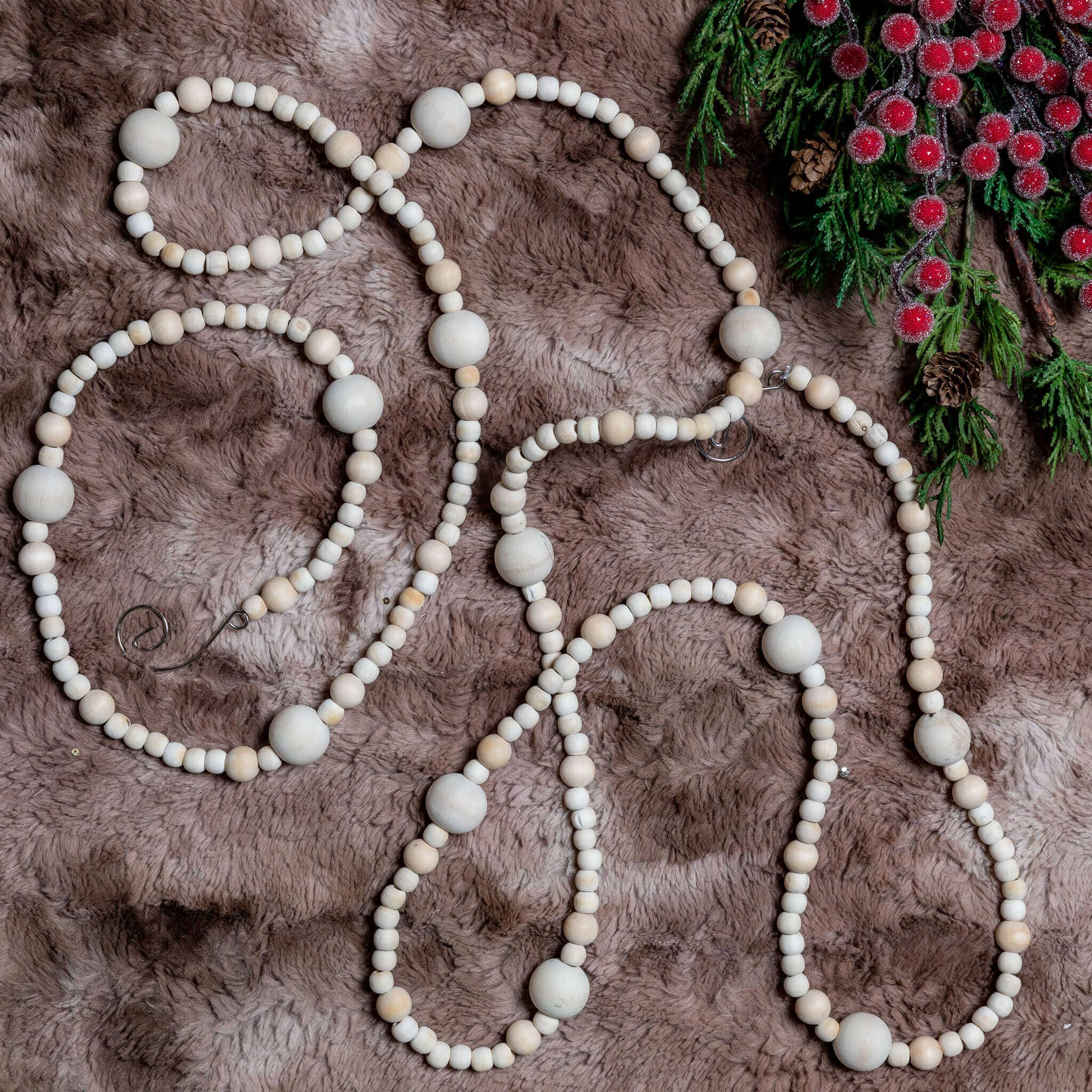 King of Christmas Wooden Decorative Garland (3 Pack)