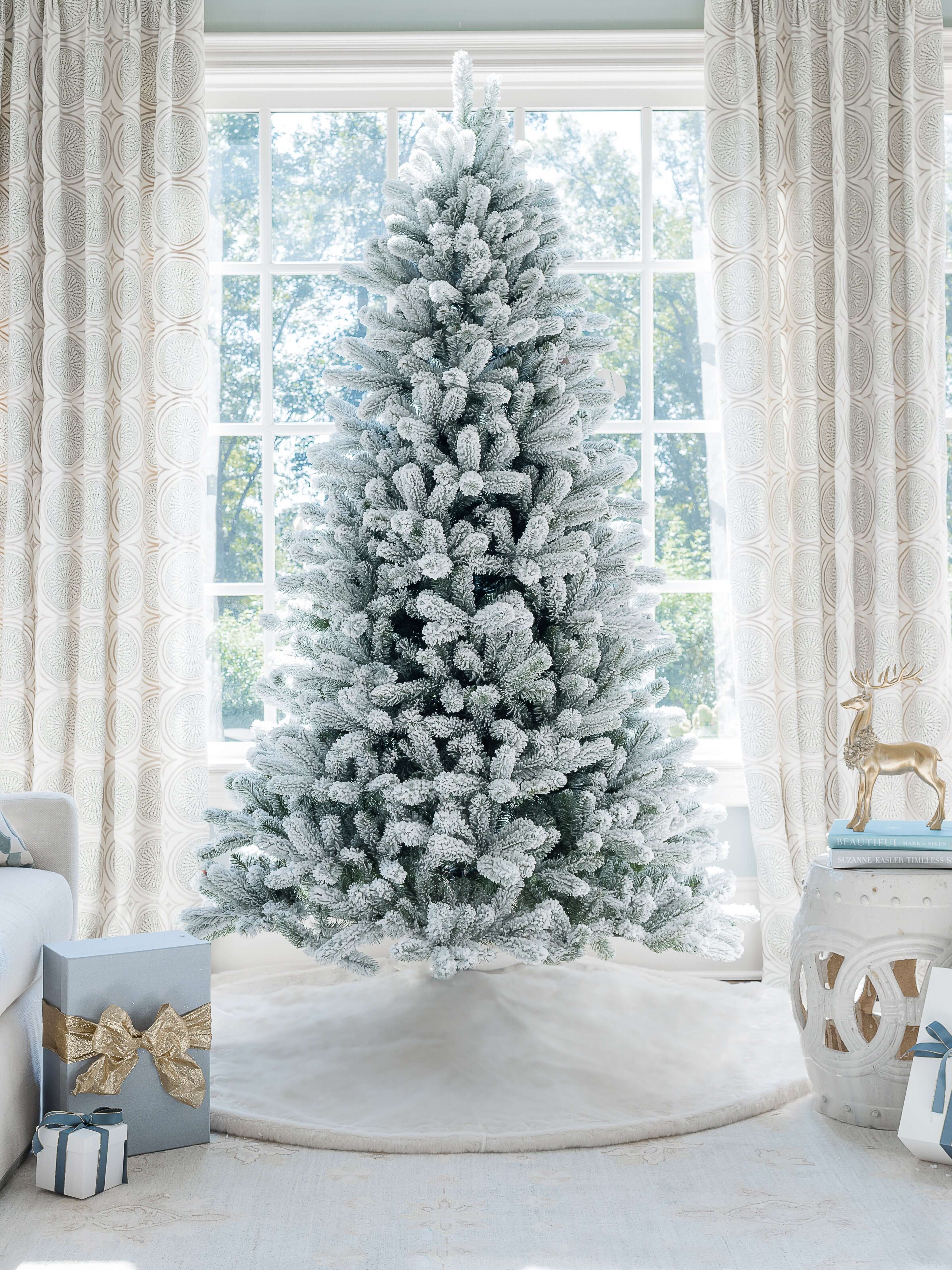 King of Christmas 6.5' King Flock® Artificial Christmas Tree with 600 Warm White LED Lights