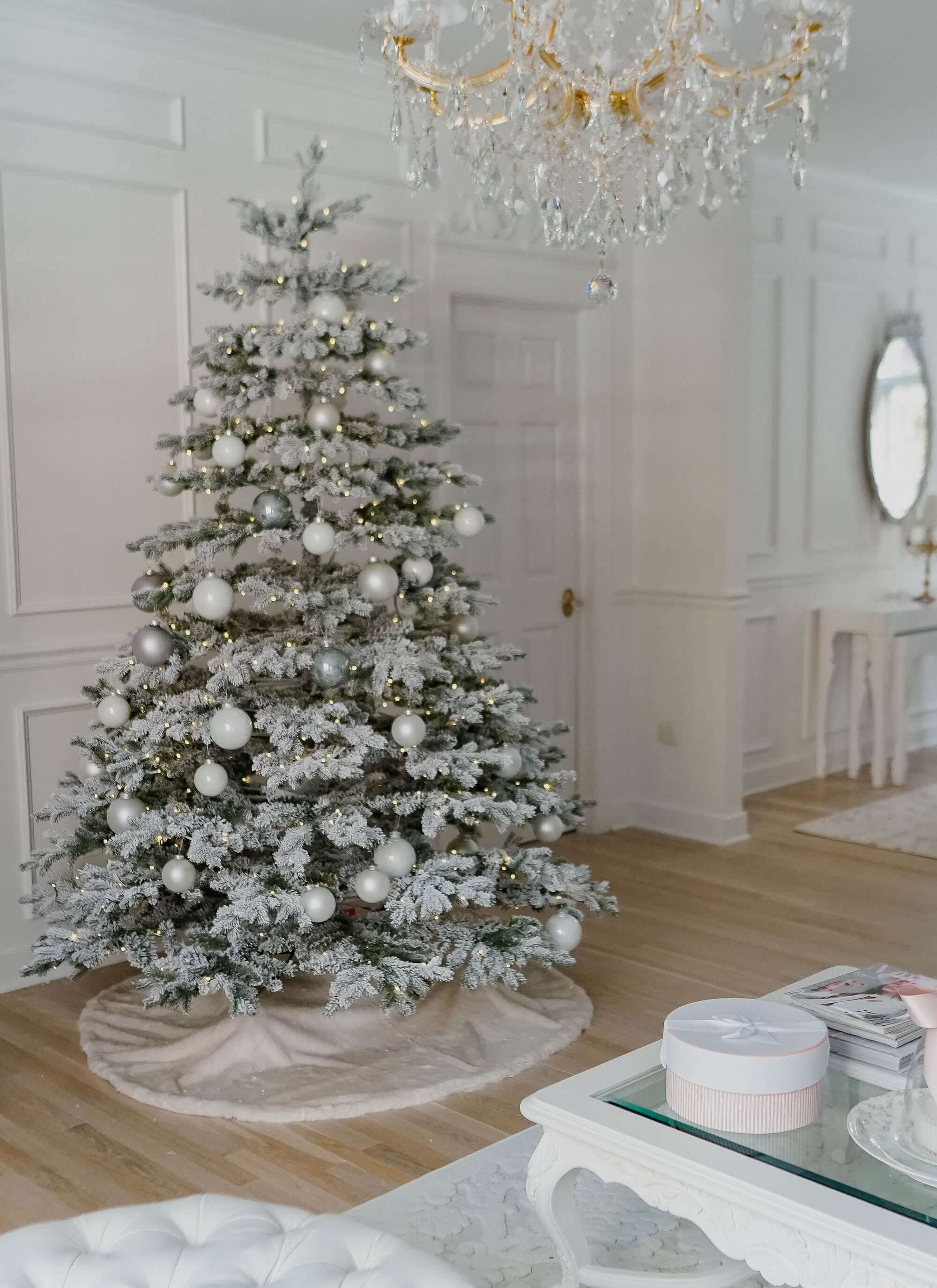 King of Christmas 7.5' Rushmore Flock Quick-Shape Tree Unlit