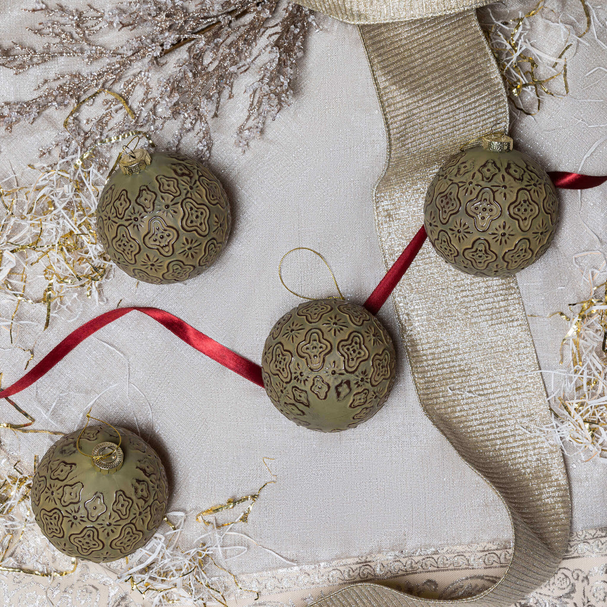 King of Christmas Rustic Green Glass Ornaments (4Pack)