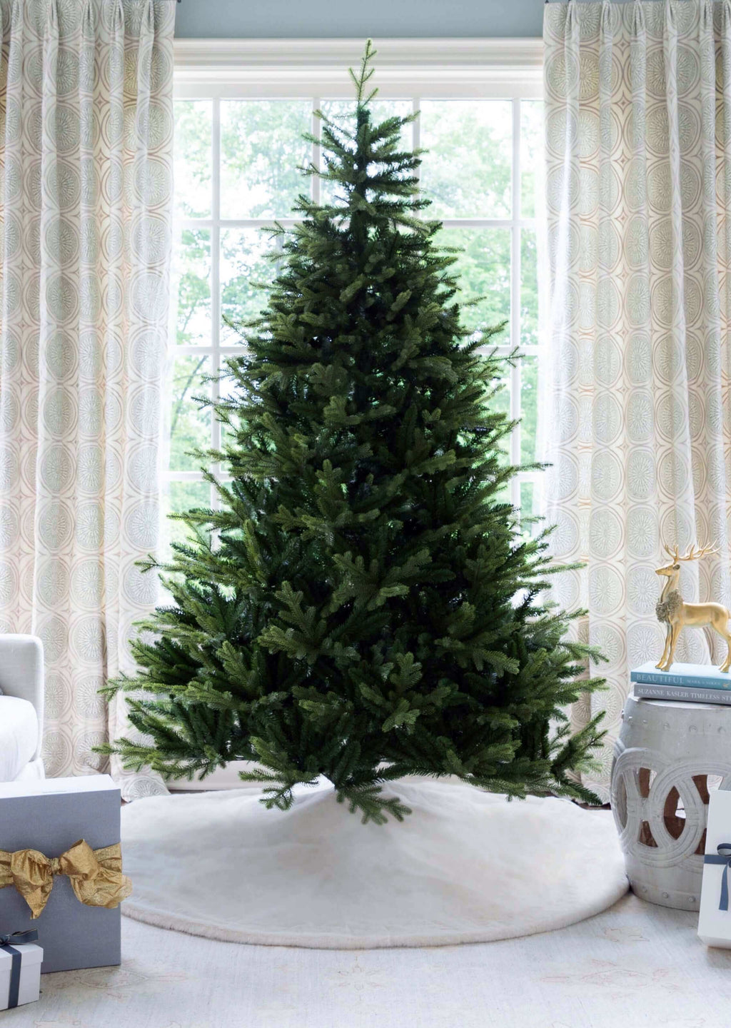 King of Christmas 7.5' Scarlet Fir Artificial Christmas Tree with 800 Warm White Led Lights